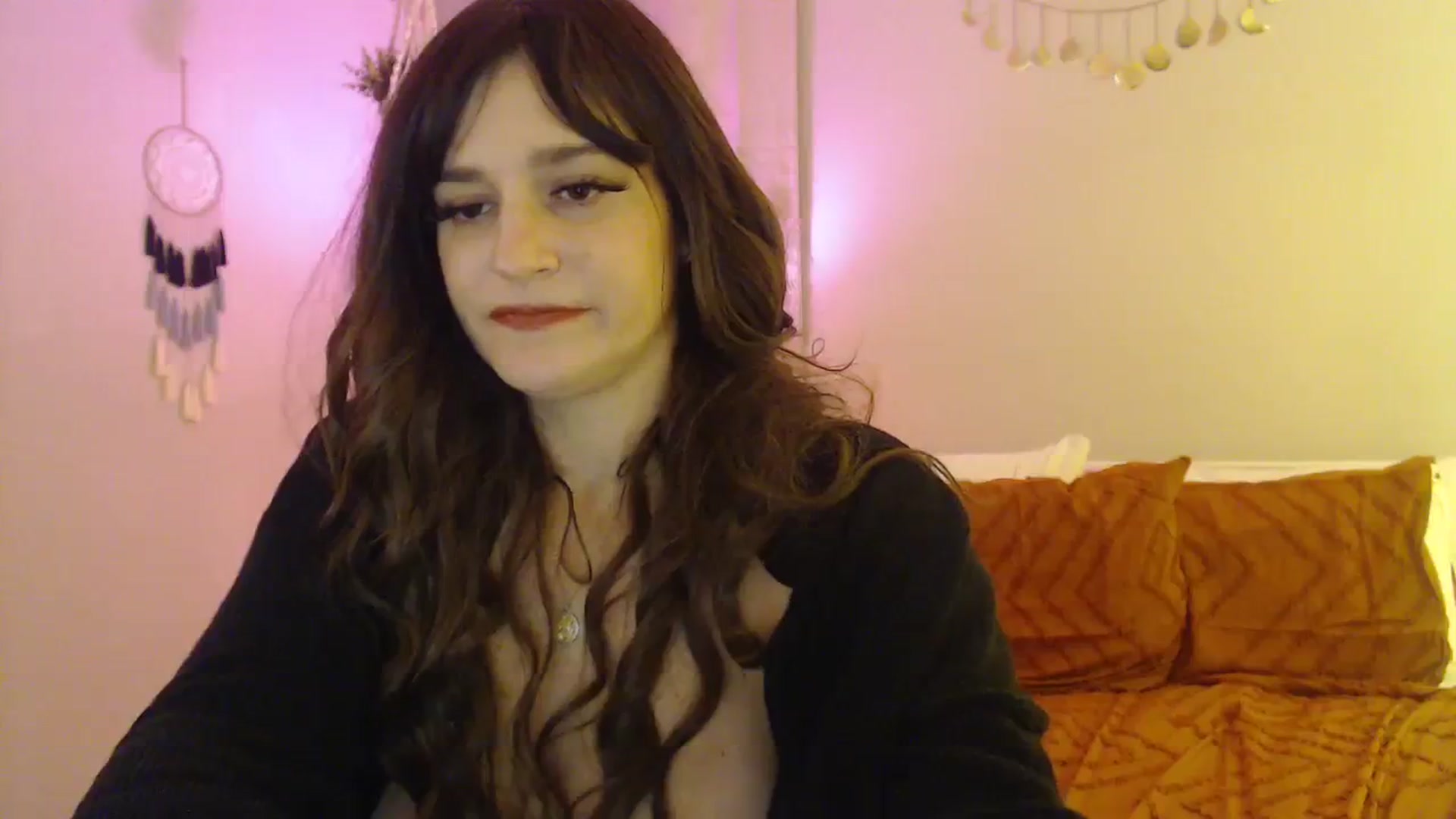 Gallery image thumbnail from Beth_Blakeley's myfreecams stream on, 11/05/2023, 08:38 image 7 of 20