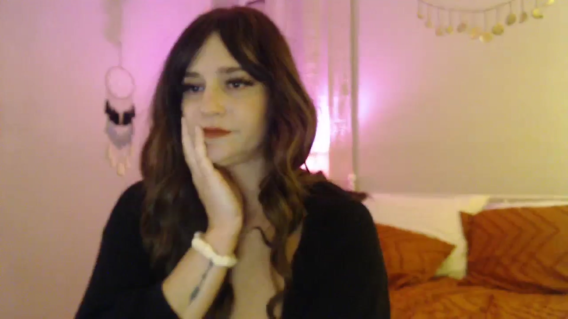 Gallery image thumbnail from Beth_Blakeley's myfreecams stream on, 11/12/2023, 07:55 image 8 of 20