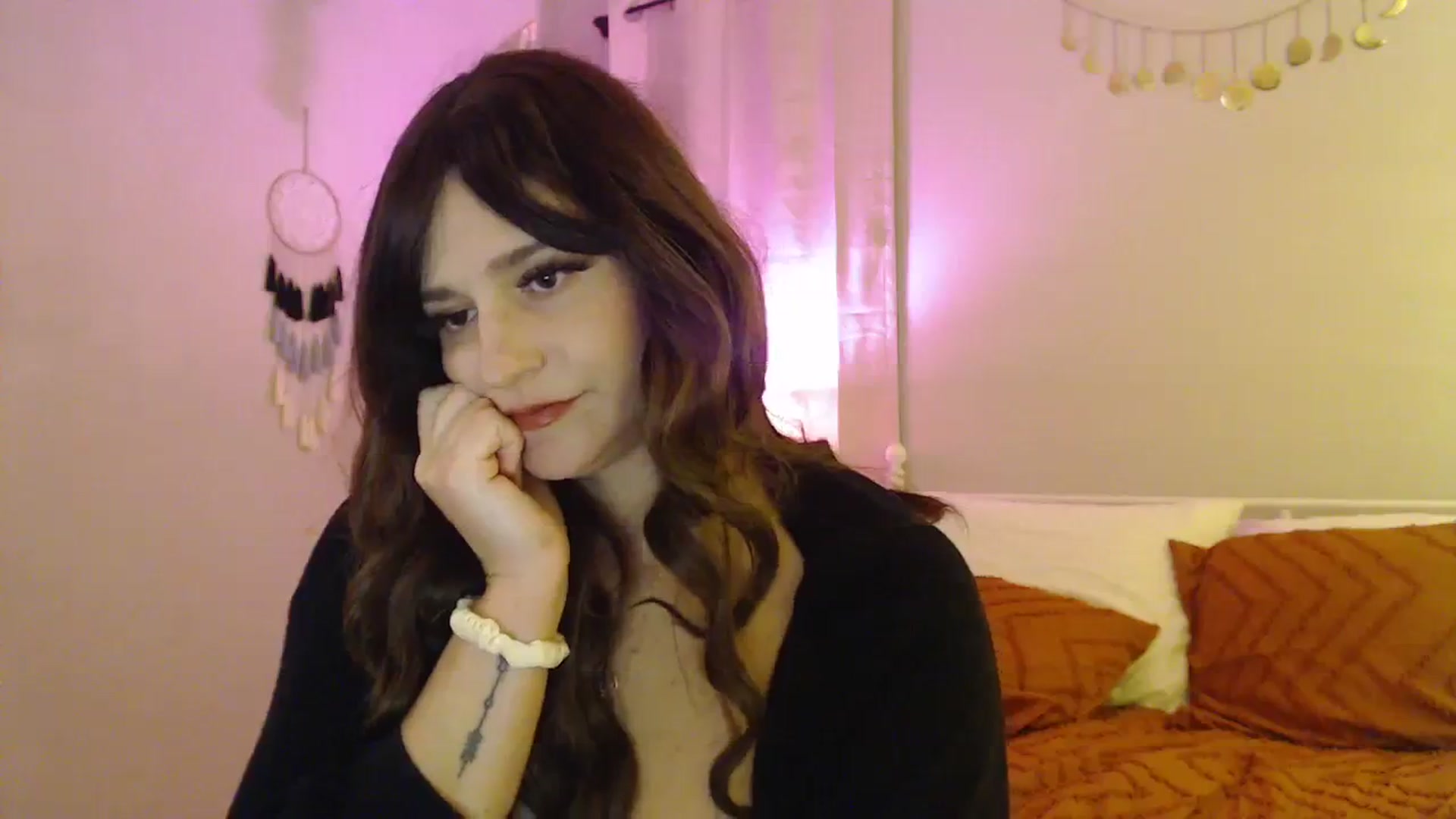Gallery image thumbnail from Beth_Blakeley's myfreecams stream on, 11/12/2023, 07:55 image 10 of 20