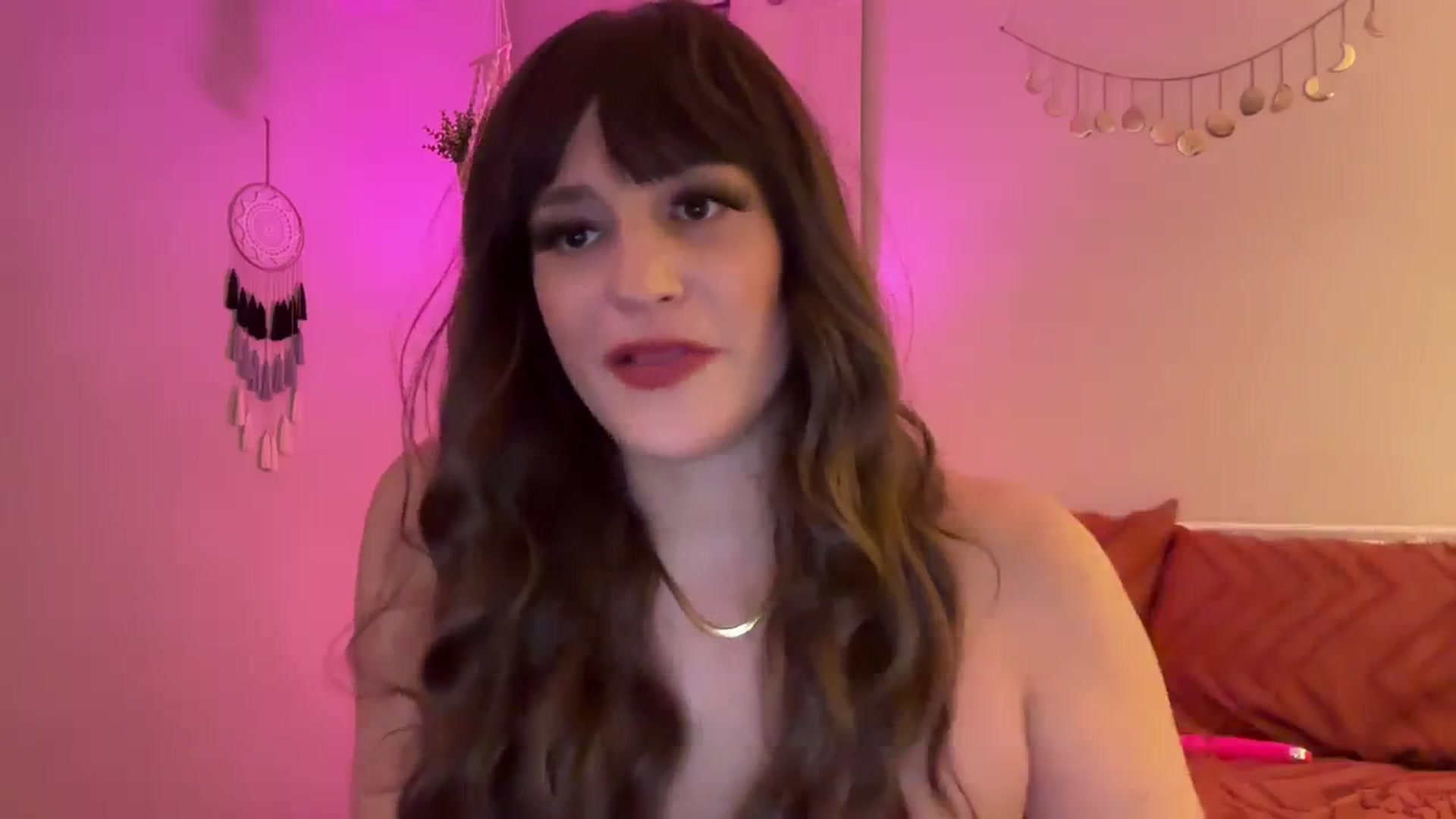 Gallery image thumbnail from Beth_Blakeley's myfreecams stream on, 01/07/2024, 07:32 image 6 of 20