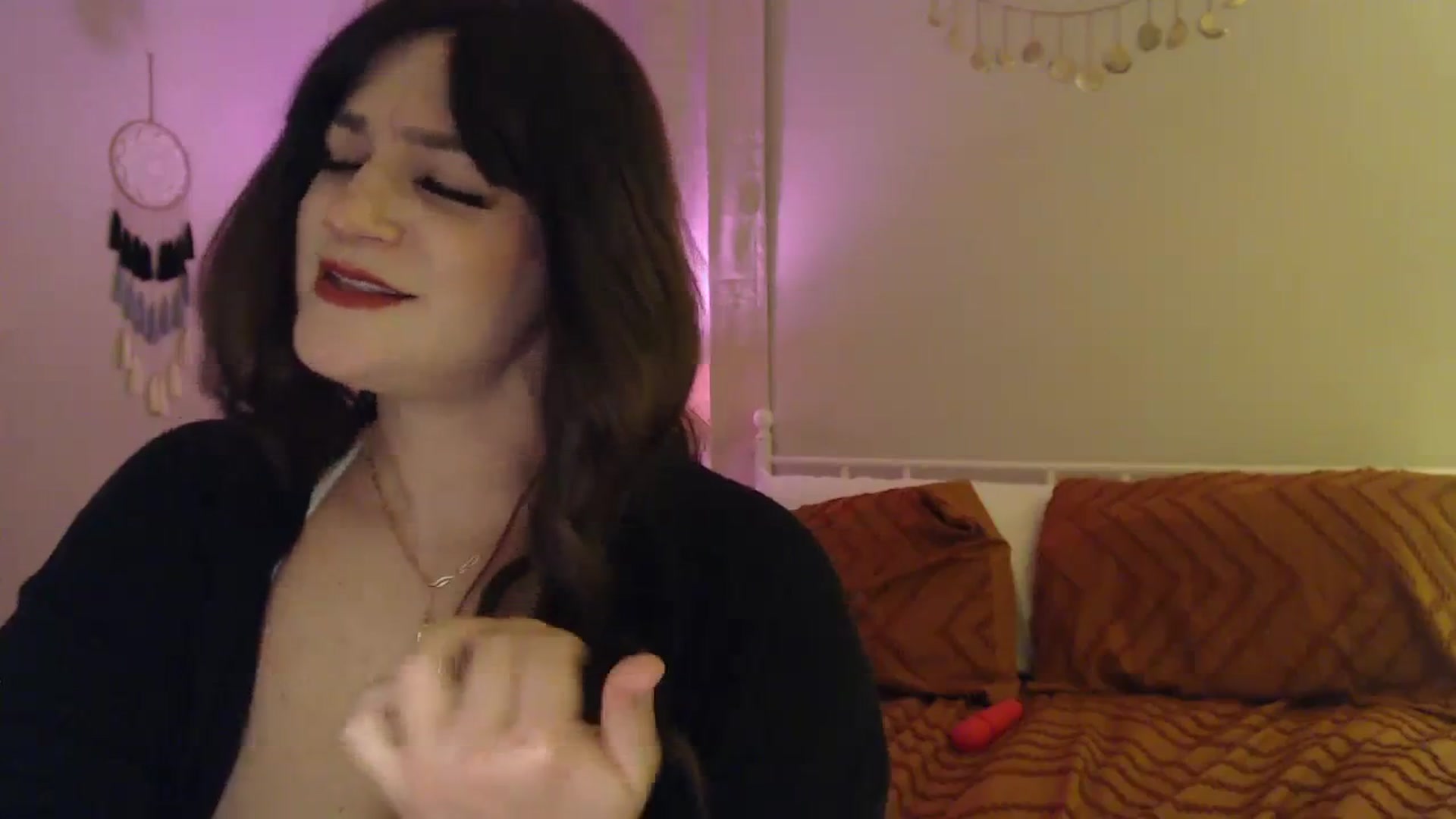 Gallery image thumbnail from Beth_Blakeley's myfreecams stream on, 02/18/2024, 08:47 image 8 of 20