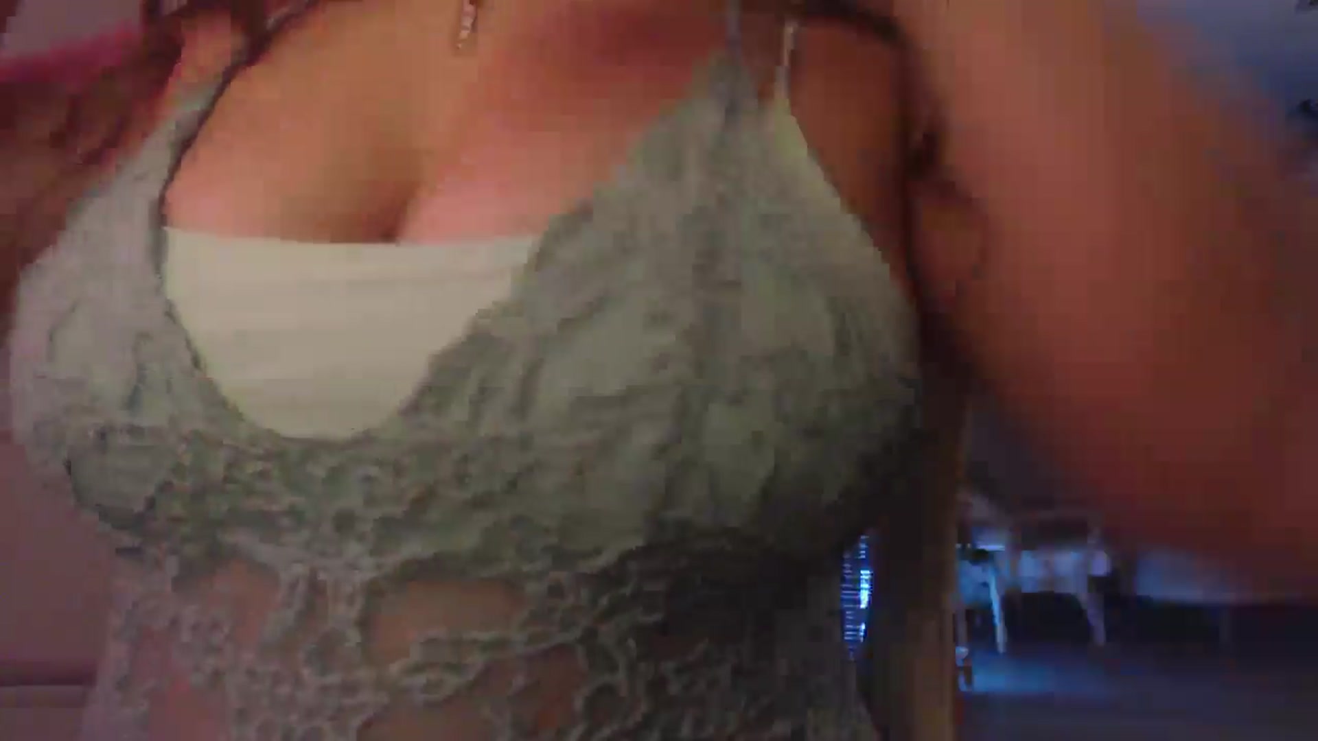 Gallery image thumbnail from Beth_Blakeley's myfreecams stream on, 05/05/2024, 03:40 image 13 of 20