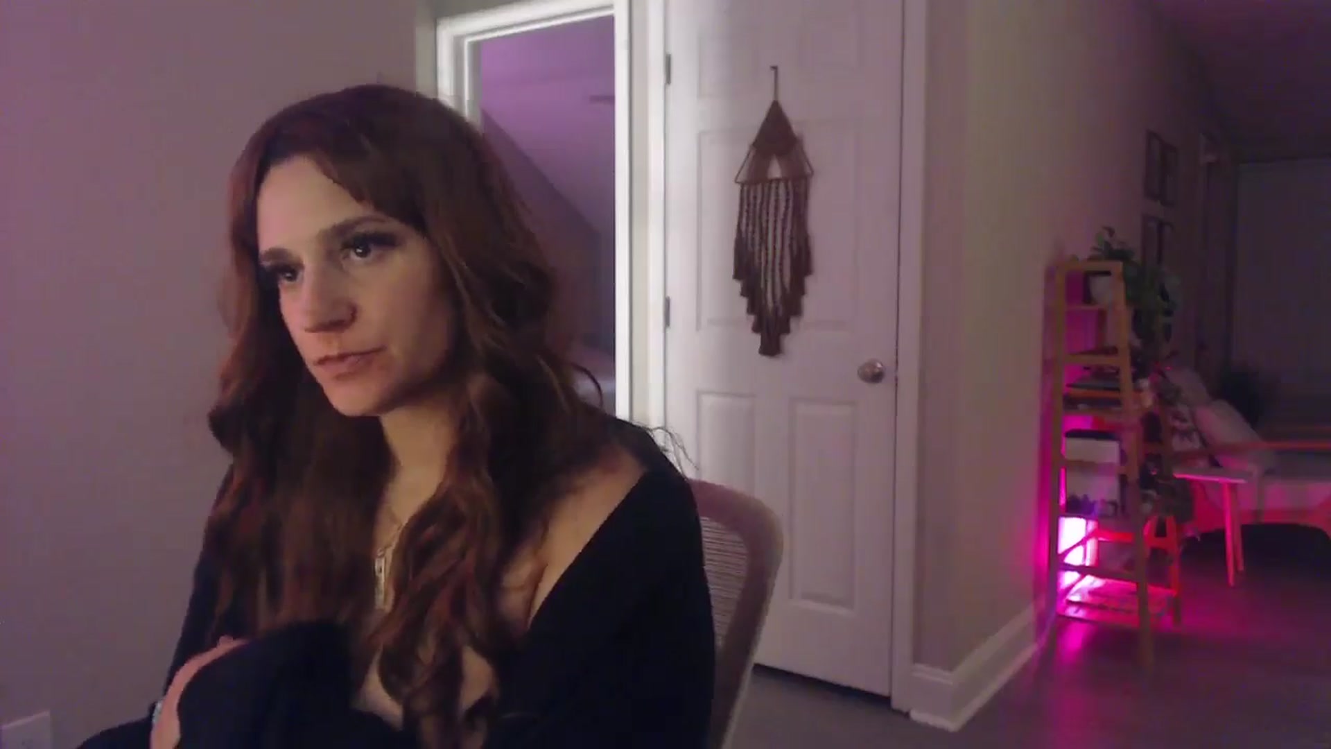 Gallery image thumbnail from Beth_Blakeley's myfreecams stream on, 05/05/2024, 09:48 image 13 of 20