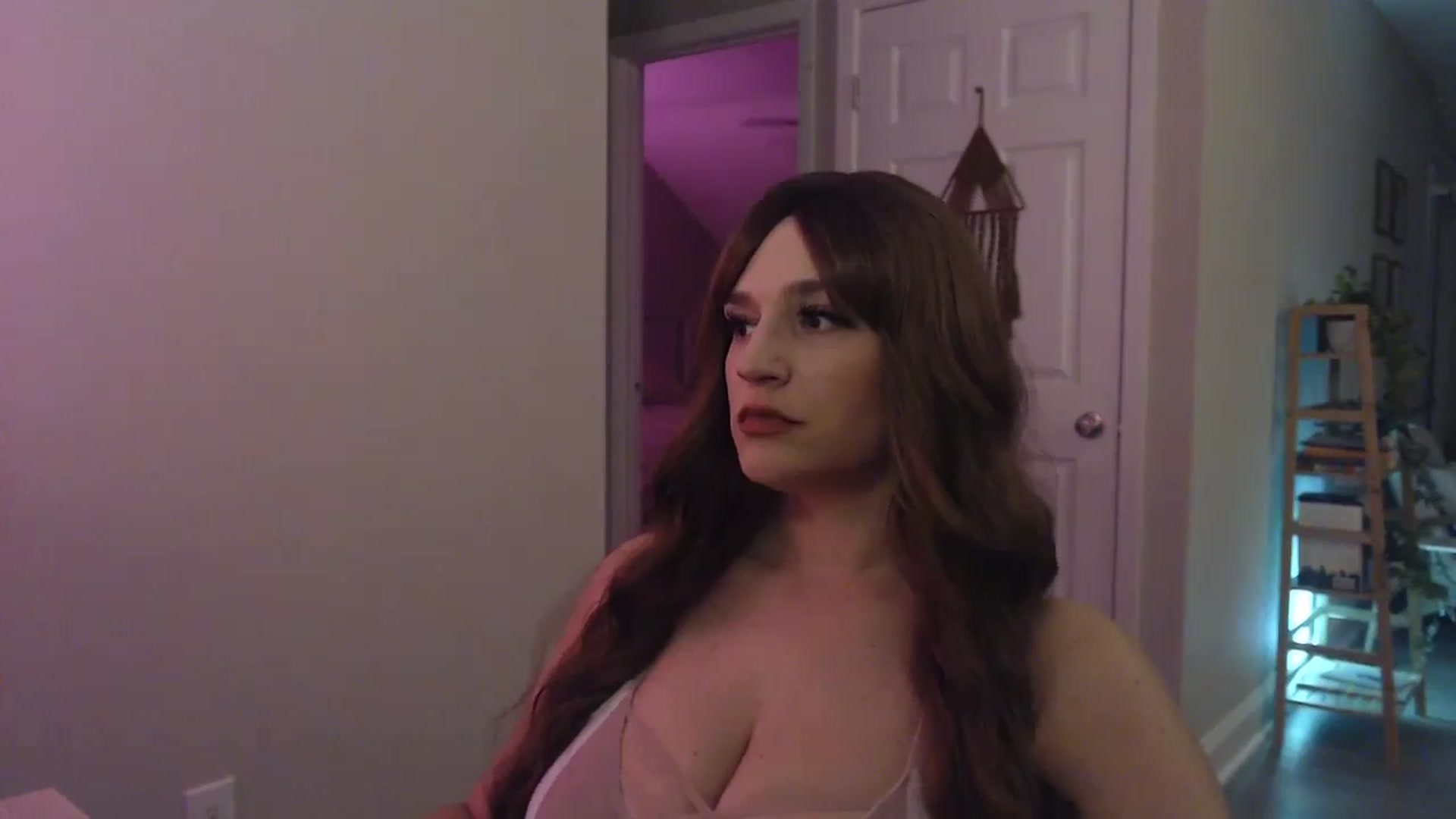 Gallery image thumbnail from Beth_Blakeley's myfreecams stream on, 05/19/2024, 03:55 image 2 of 20