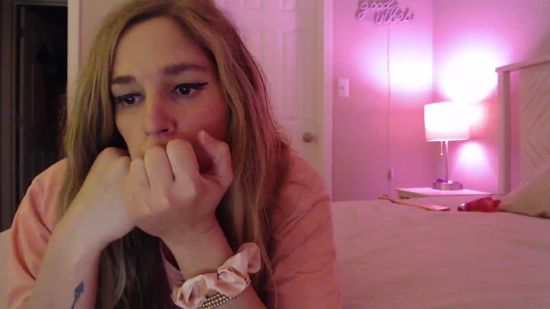 Gallery image thumbnail from Beth_Blakeley's myfreecams stream on, 04/20/2025, 10:56 image 13 of 20