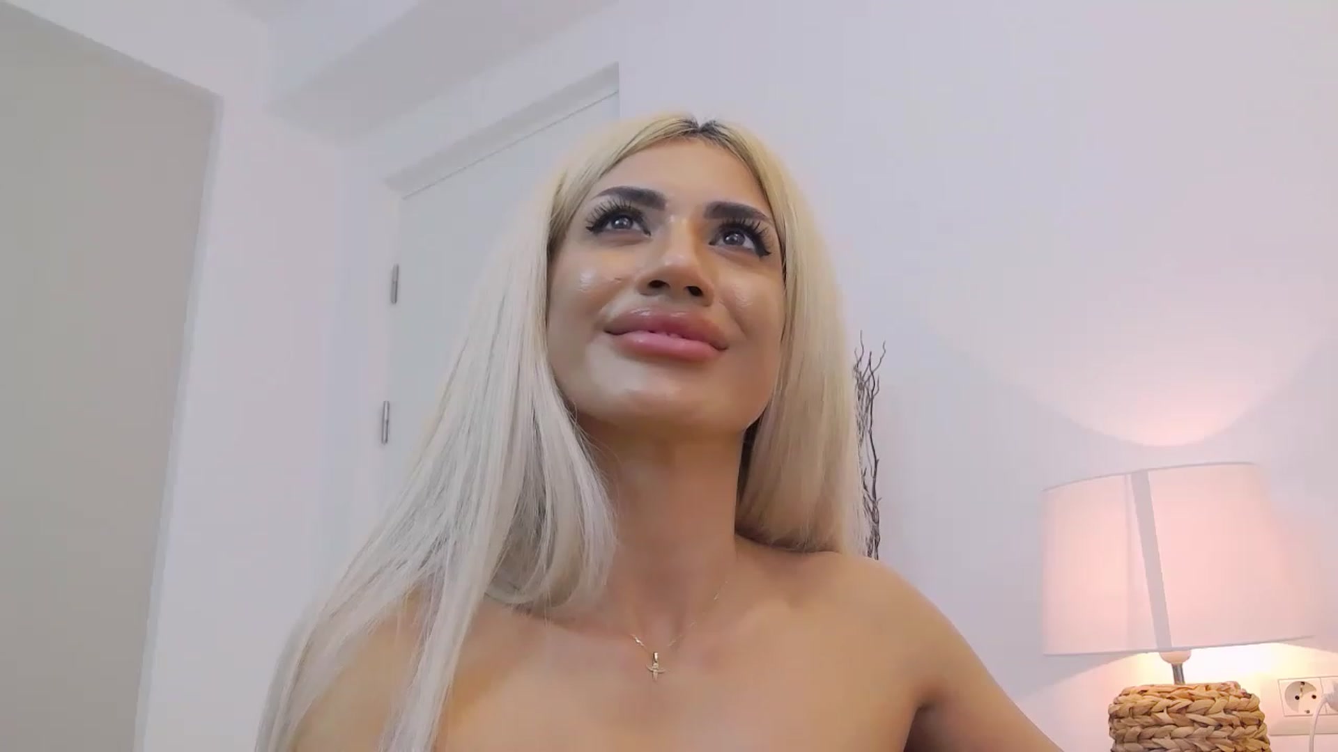 Gallery image thumbnail from Bethierussell's myfreecams stream on, 01/08/2023, 04:30 image 2 of 20