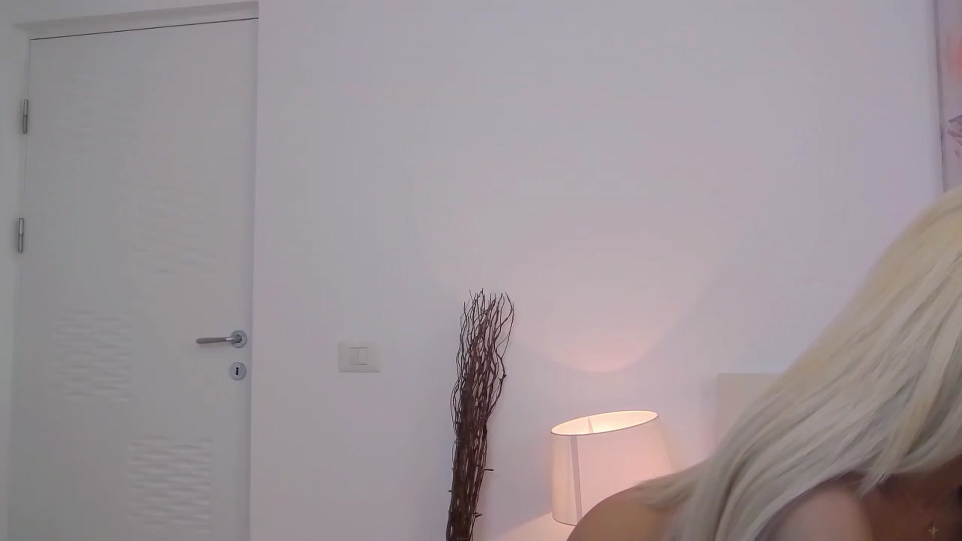 Gallery image thumbnail from Bethierussell's myfreecams stream on, 01/14/2023, 24:37 image 7 of 20