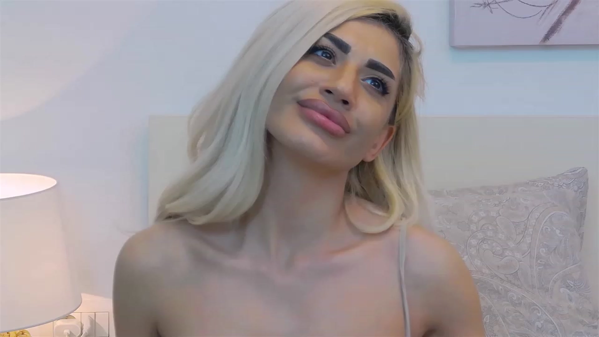 Gallery image thumbnail from Bethierussell's myfreecams stream on, 02/03/2023, 03:02 image 17 of 20