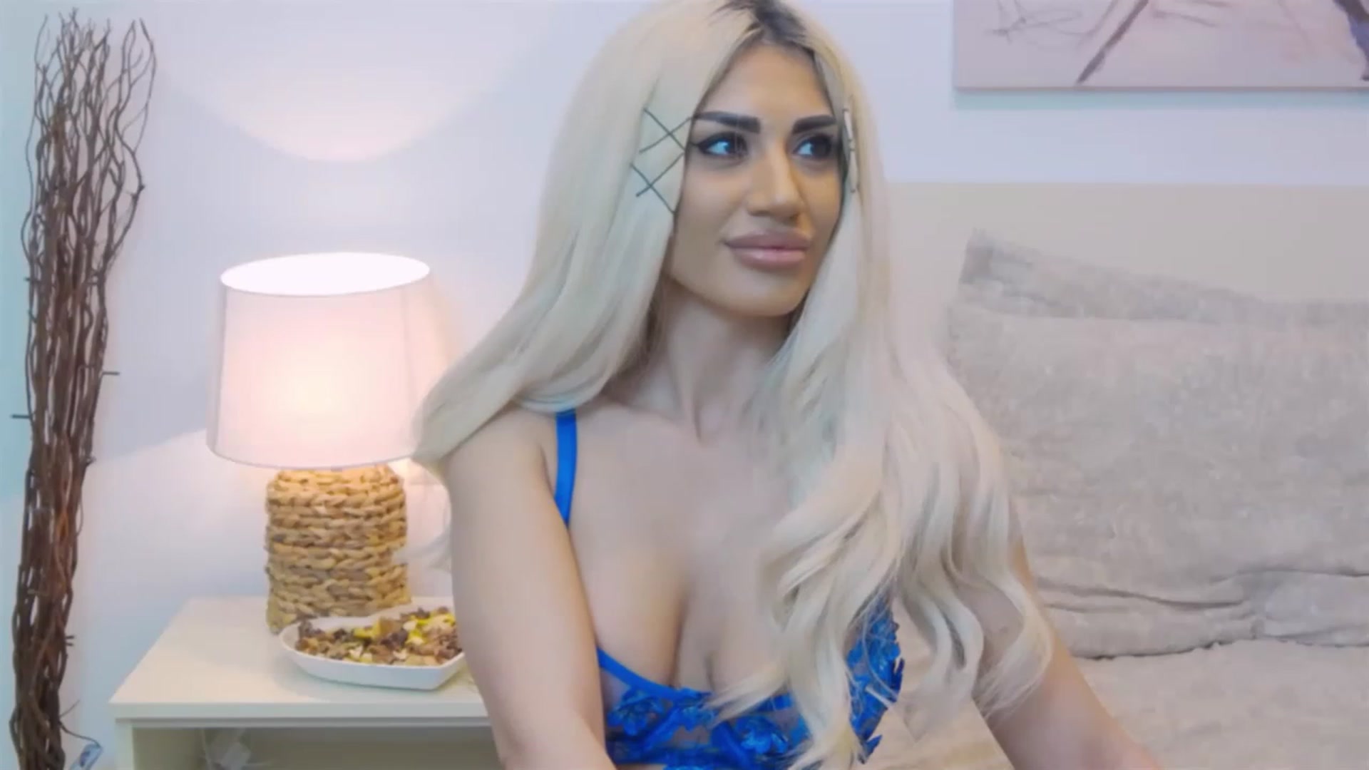 Gallery image thumbnail from Bethierussell's myfreecams stream on, 02/08/2023, 02:05 image 17 of 20