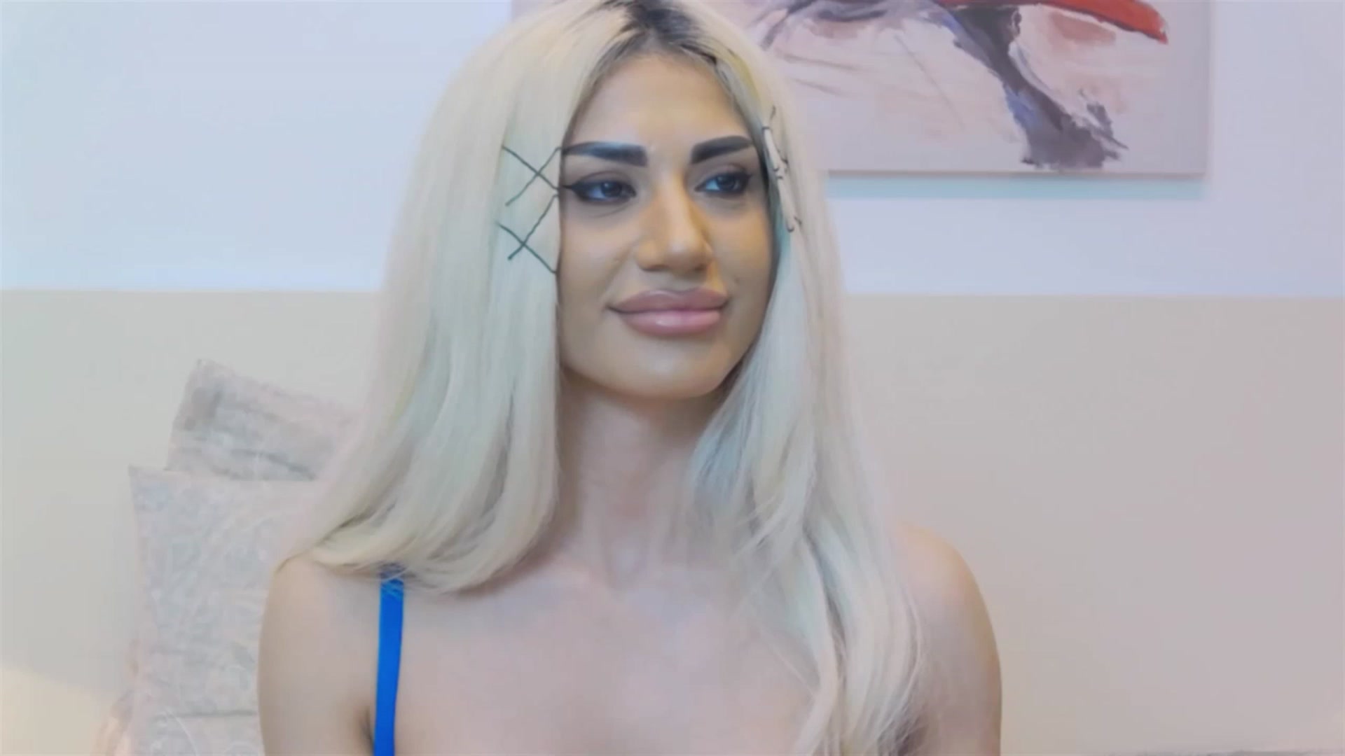 Gallery image thumbnail from Bethierussell's myfreecams stream on, 02/08/2023, 04:08 image 12 of 20