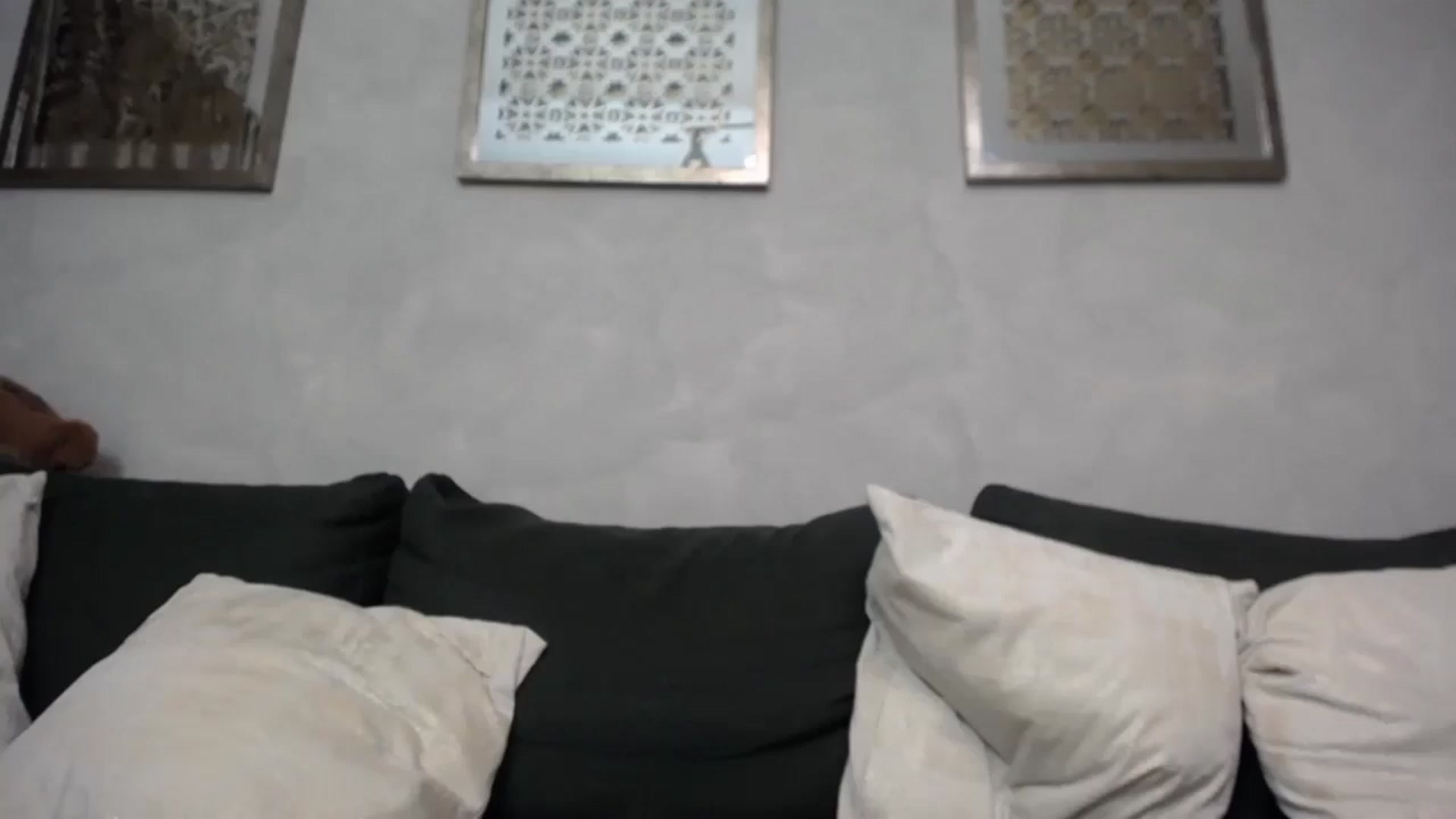 Gallery image thumbnail from Bethierussell's myfreecams stream on, 10/19/2024, 20:09 image 12 of 20