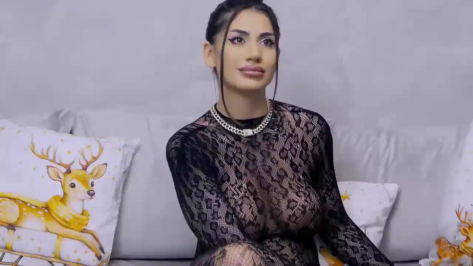 Gallery image thumbnail from Bethierussell's myfreecams stream on, 11/24/2024, 23:14 image 18 of 20