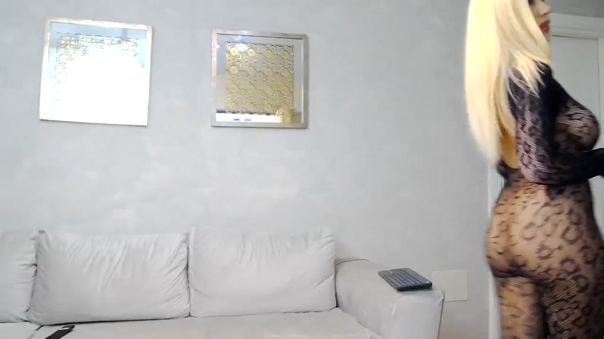 Gallery image thumbnail from Bethierussell's myfreecams stream on, 01/23/2025, 01:07 image 9 of 20
