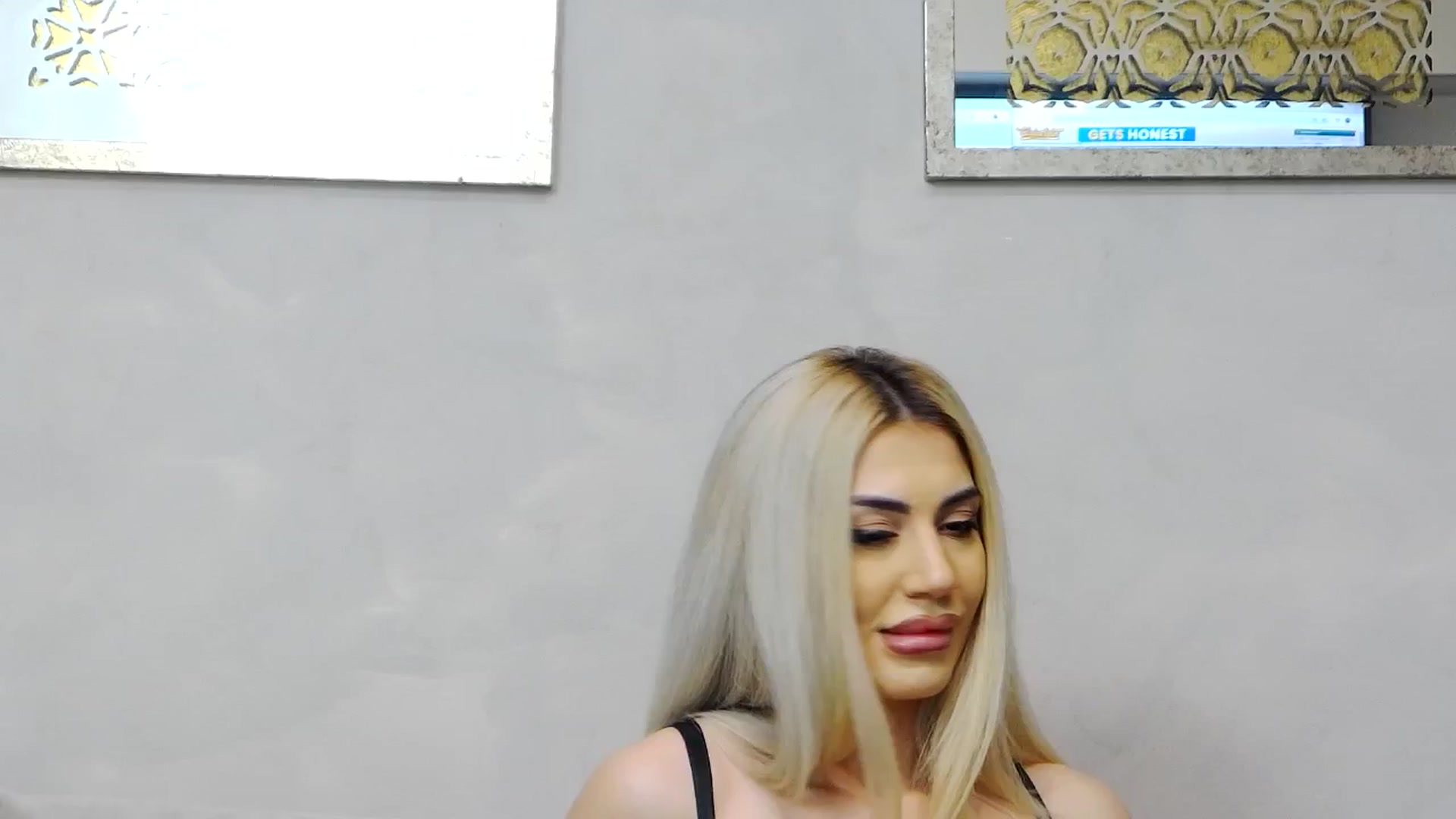 Gallery image thumbnail from Bethierussell's myfreecams stream on, 01/28/2025, 24:05 image 14 of 20