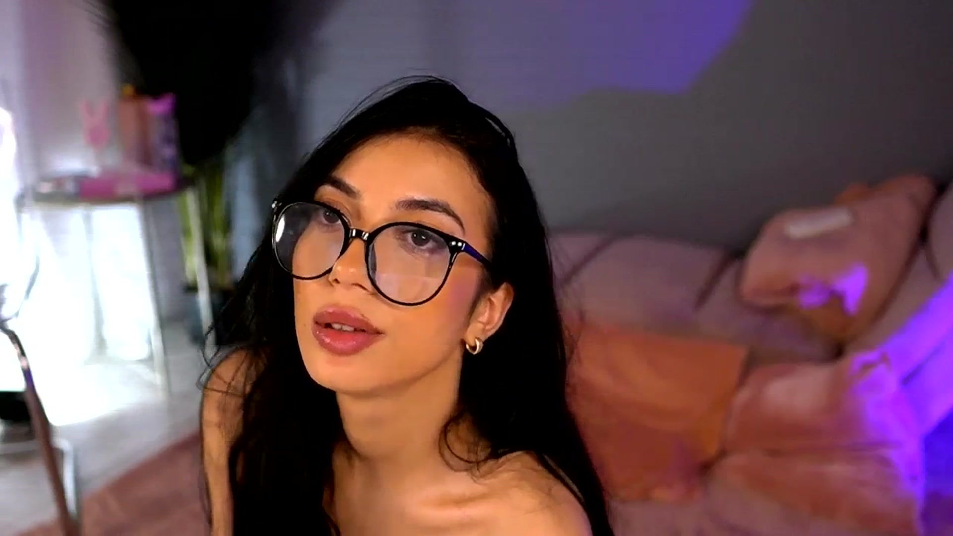 Gallery image thumbnail from BetsyGonzale's myfreecams stream on, 05/20/2025, 11:07 image 6 of 20