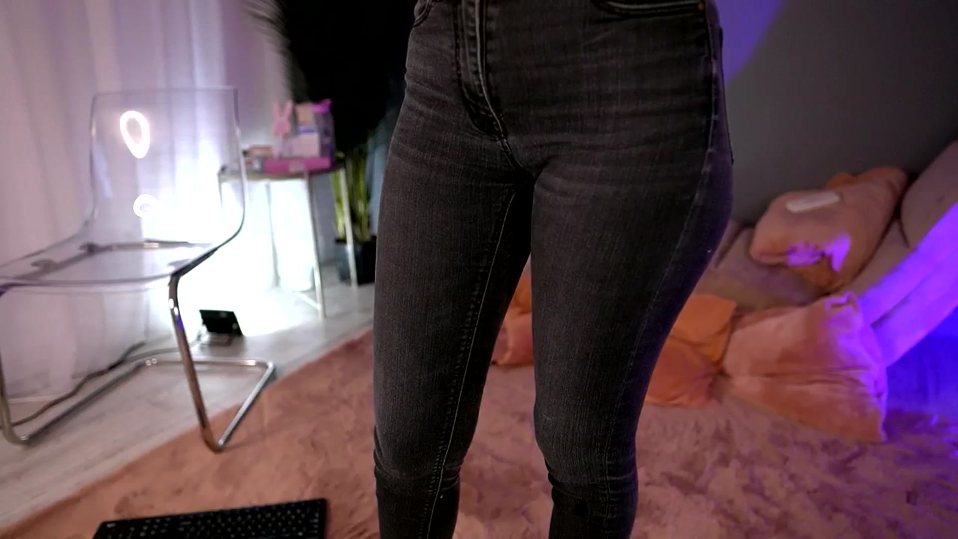 Gallery image thumbnail from BetsyGonzale's myfreecams stream on, 05/20/2025, 12:21 image 18 of 20