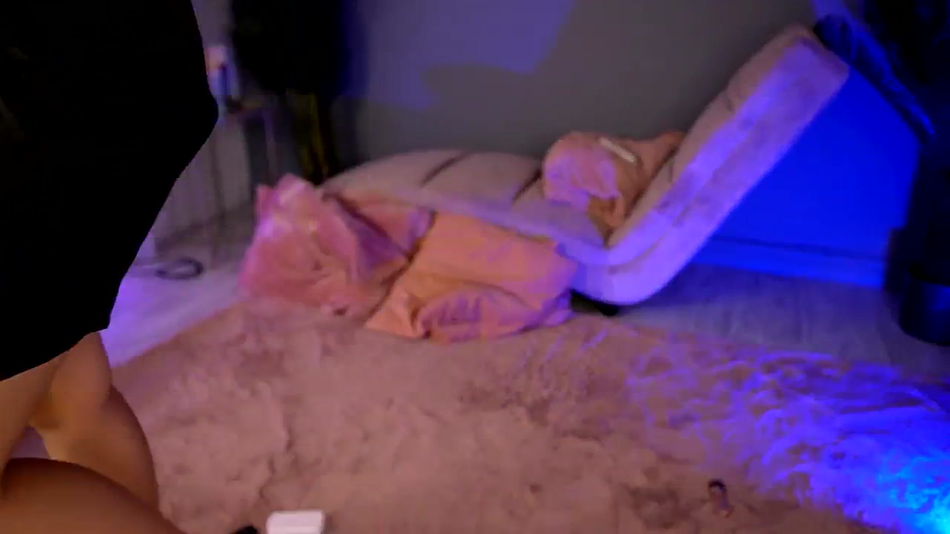 Gallery image thumbnail from BetsyGonzale's myfreecams stream on, 06/10/2025, 08:35 image 18 of 20