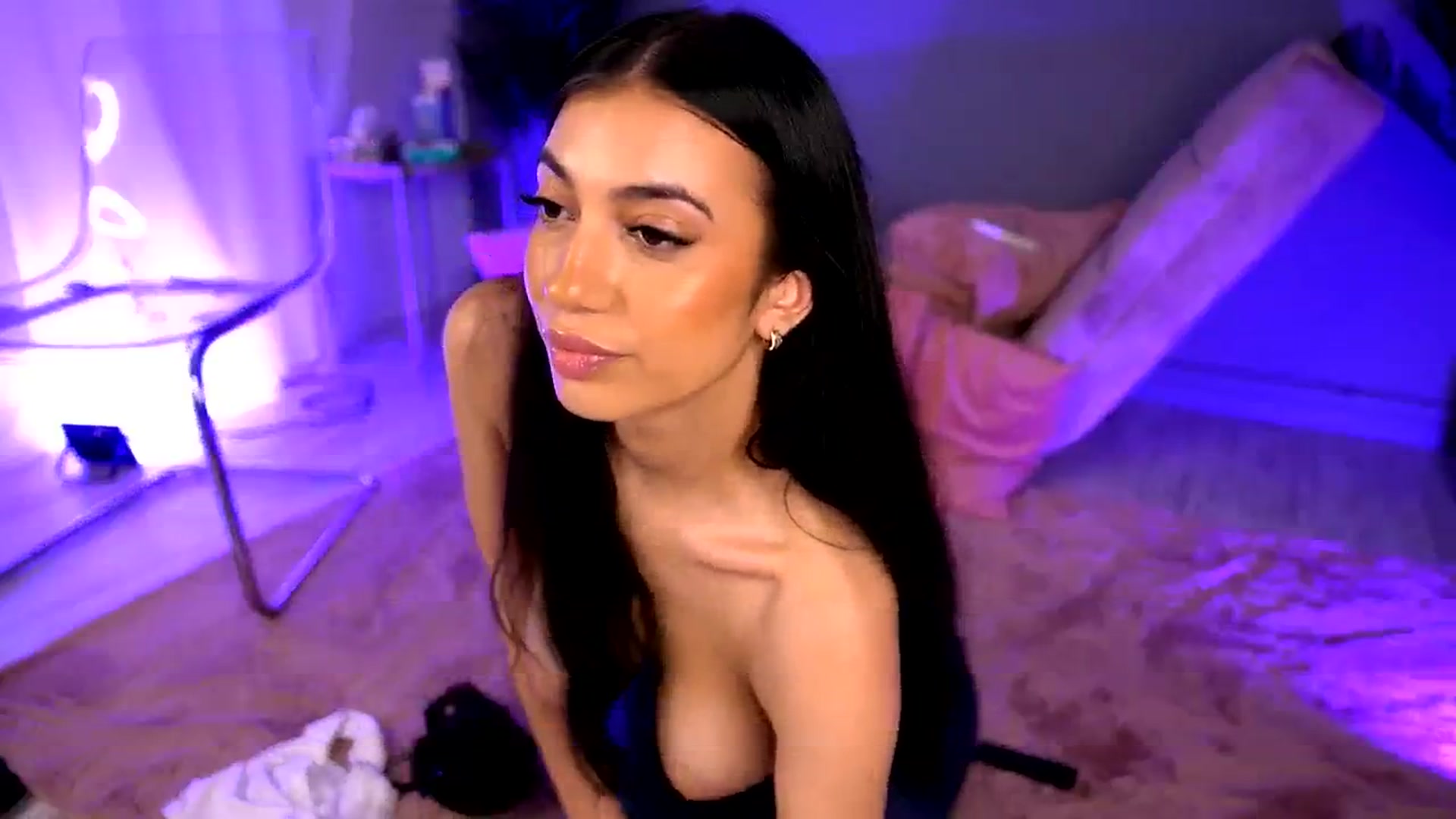 Gallery image thumbnail from BetsyGonzale's myfreecams stream on, 06/12/2025, 11:35 image 19 of 20