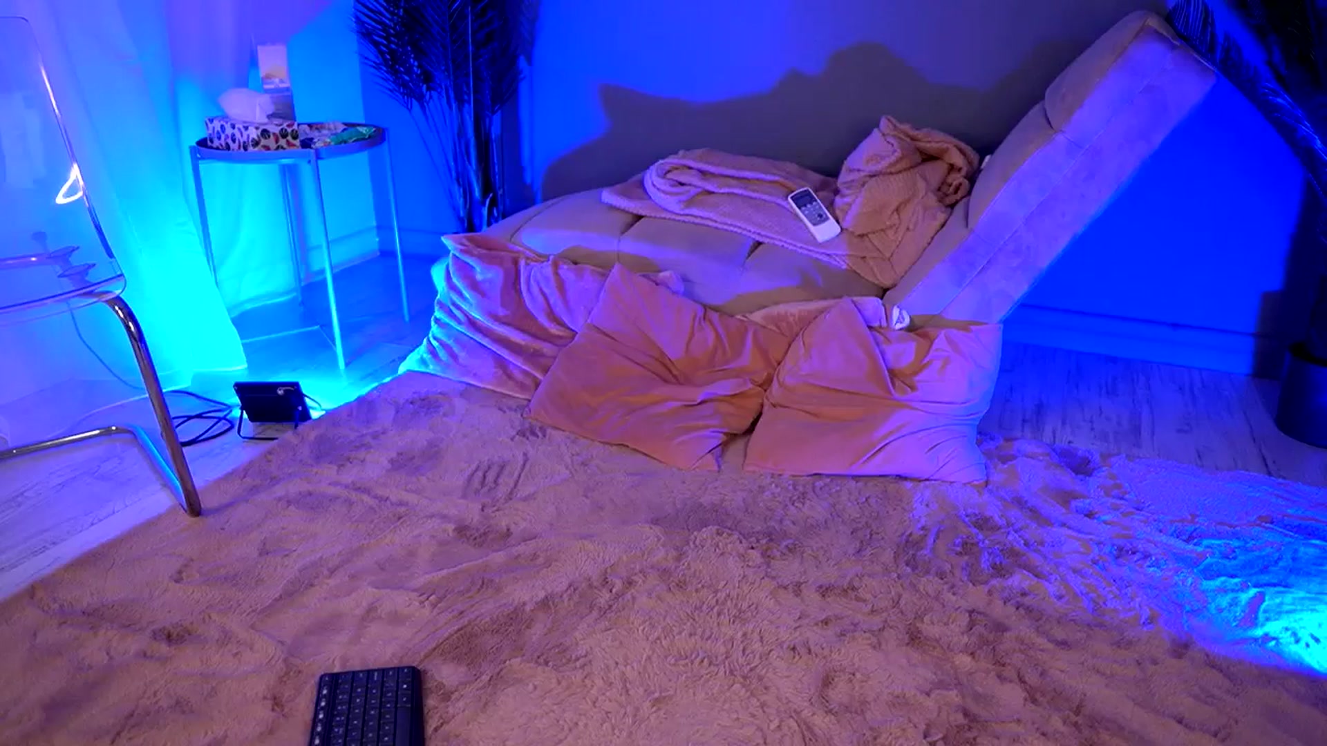 Gallery image thumbnail from BetsyGonzale's myfreecams stream on, 06/14/2025, 11:24 image 11 of 20