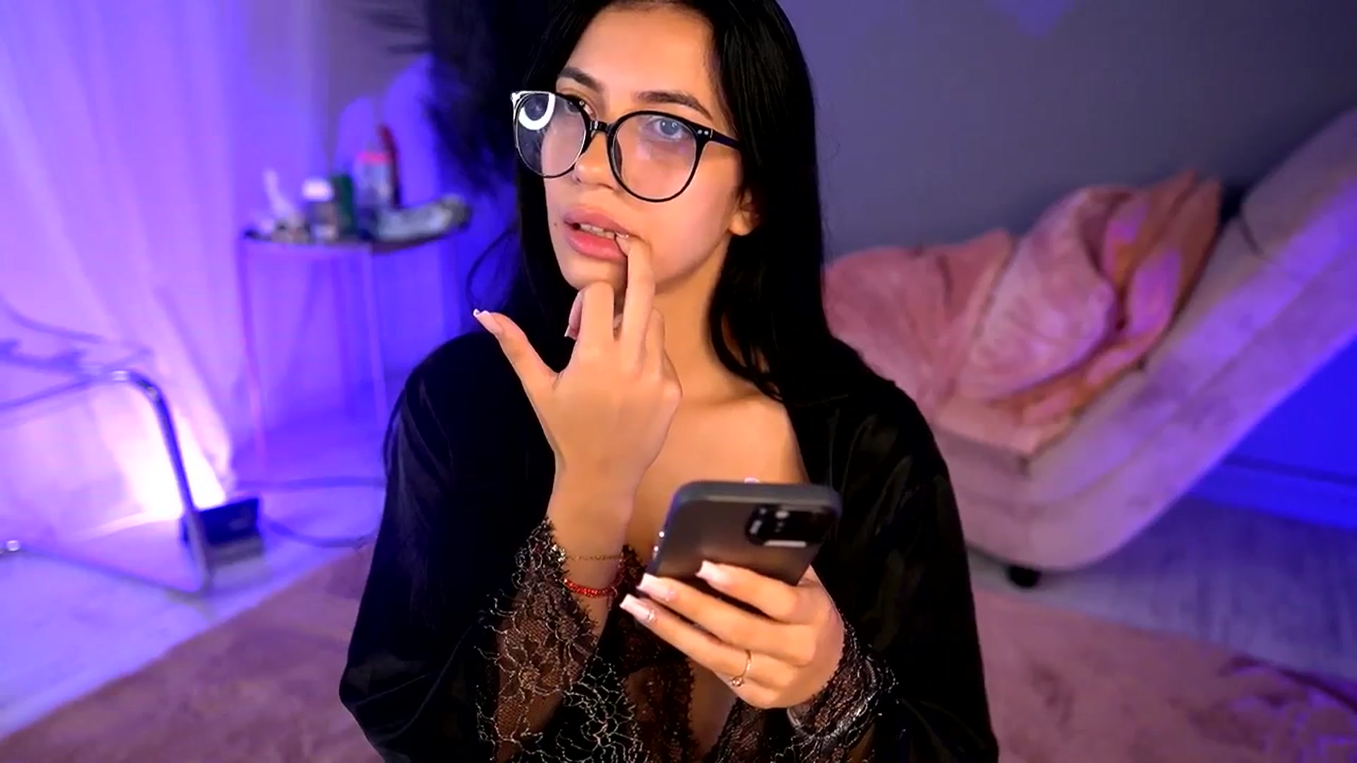 Gallery image thumbnail from BetsyGonzale's myfreecams stream on, 07/15/2025, 10:19 image 16 of 20