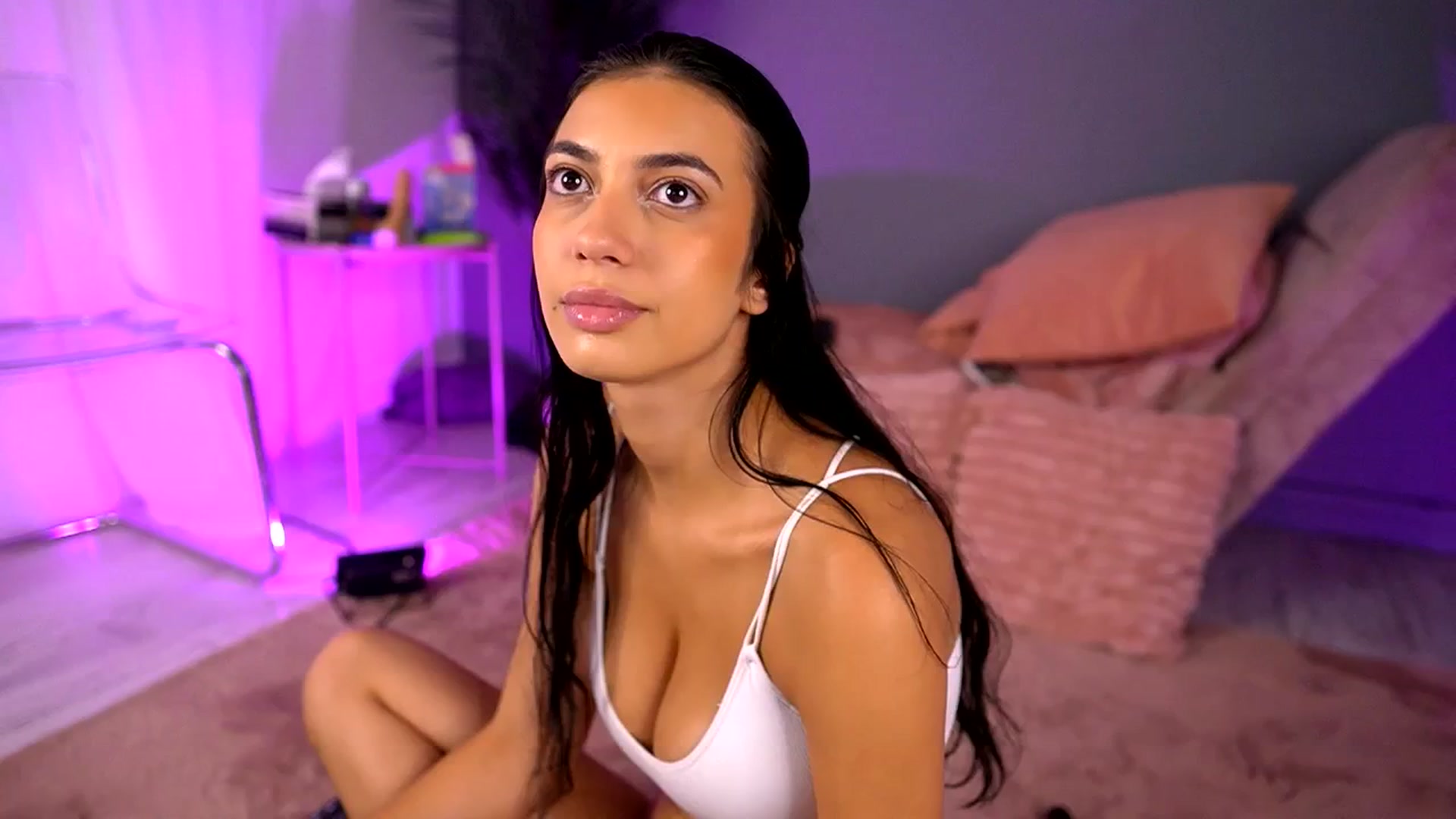 Gallery image thumbnail from BetsyGonzale's myfreecams stream on, 08/13/2025, 08:58 image 1 of 20