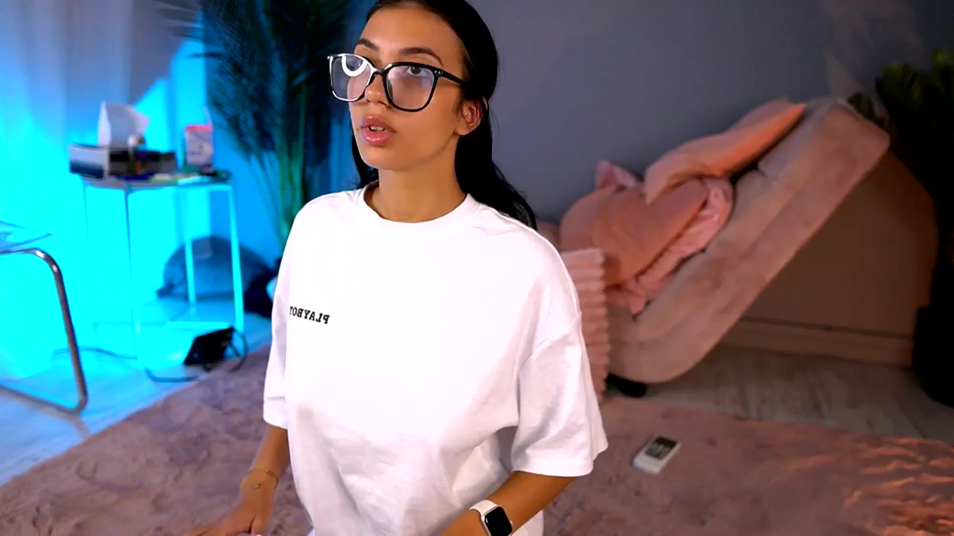 Gallery image thumbnail from BetsyGonzale's myfreecams stream on, 08/19/2025, 10:29 image 16 of 20