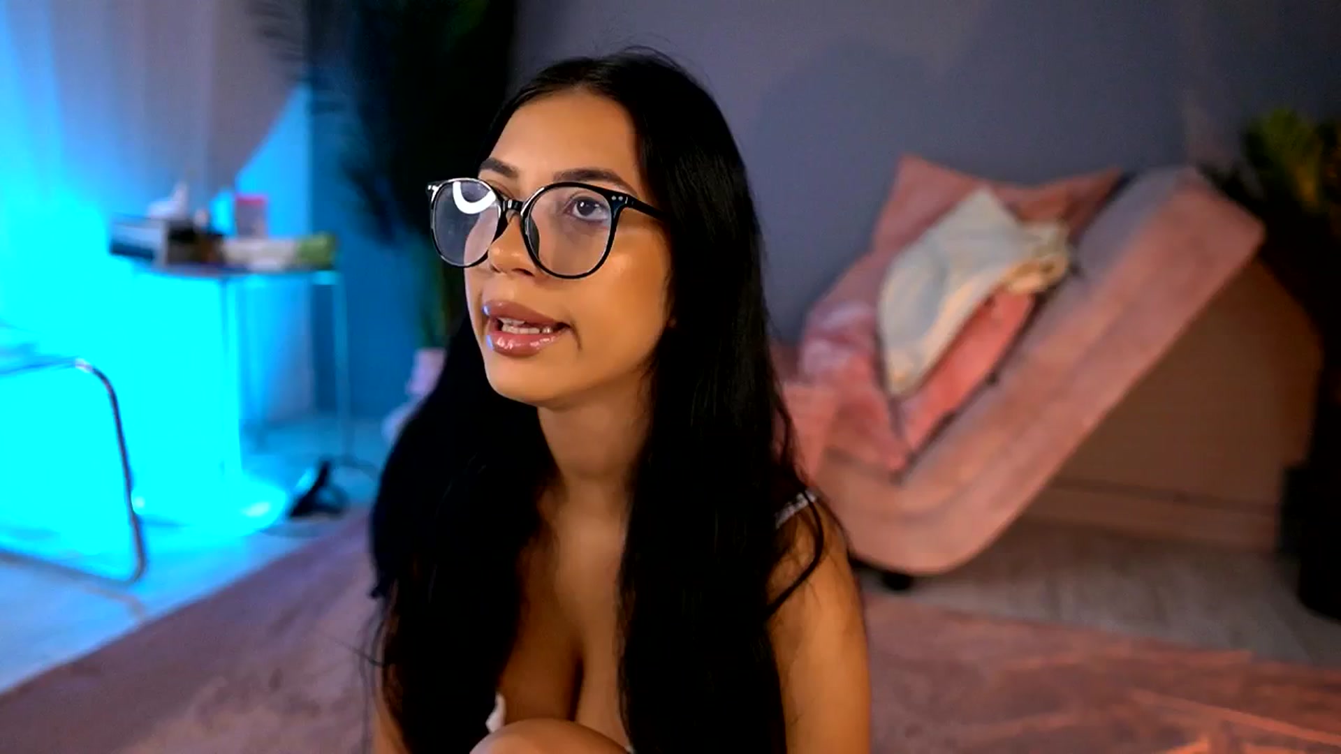 Gallery image thumbnail from BetsyGonzale's myfreecams stream on, 08/21/2025, 03:00 image 15 of 20