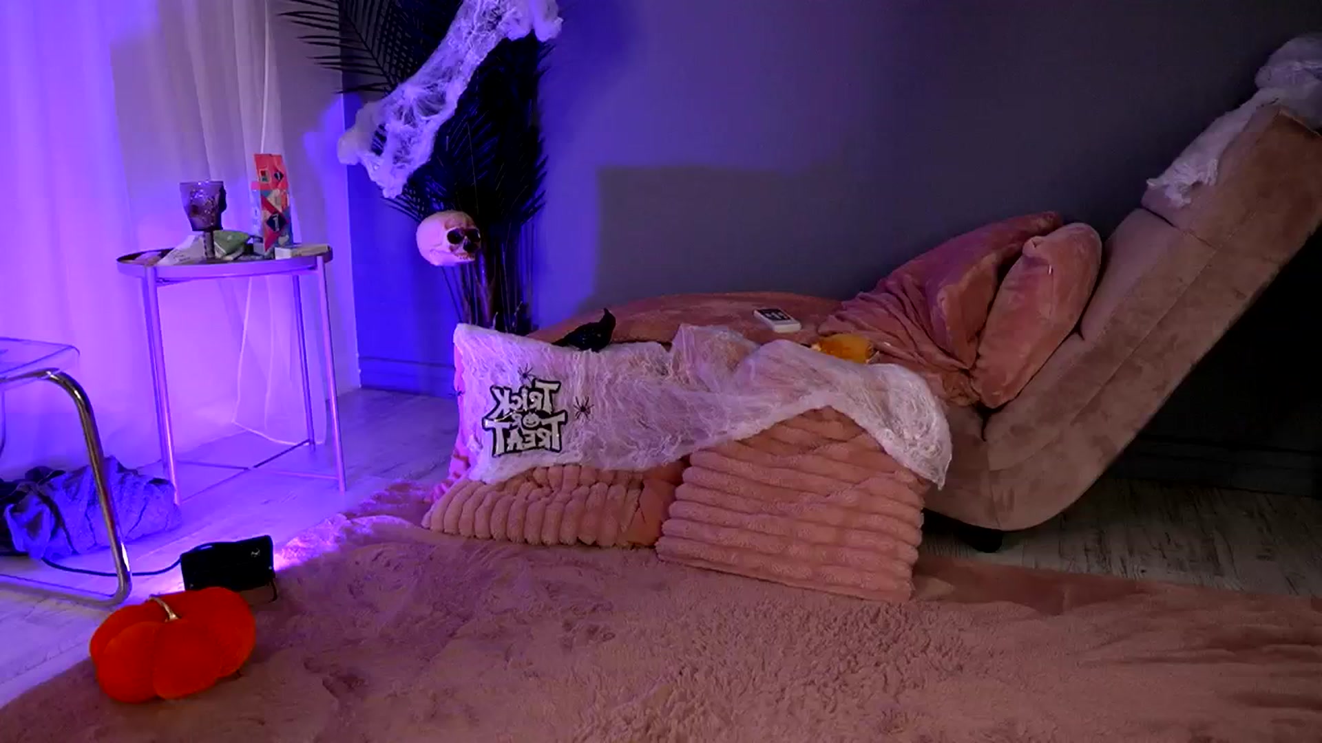 Gallery image thumbnail from BetsyGonzale's myfreecams stream on, 10/29/2025, 08:49 image 5 of 20