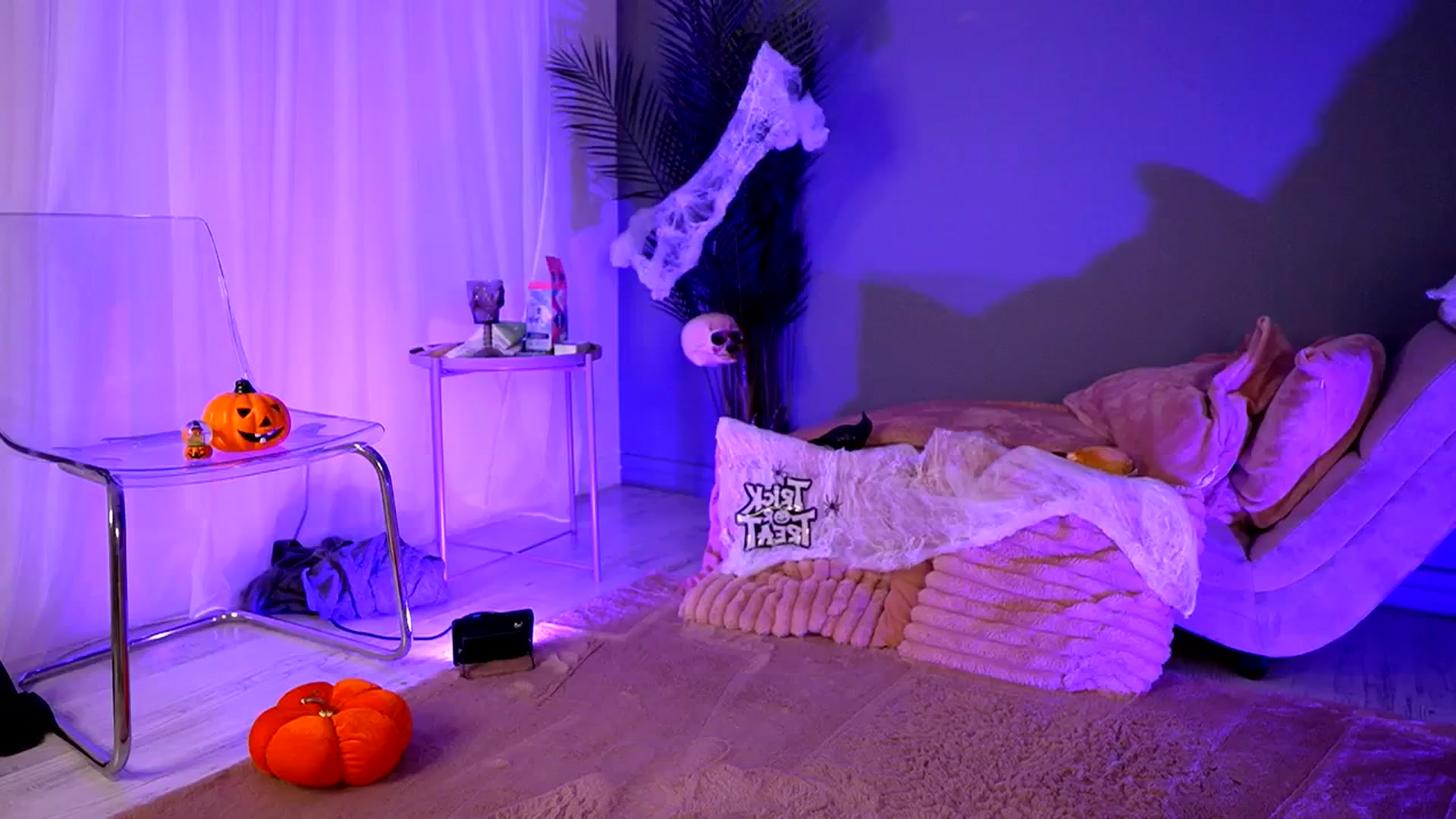 Gallery image thumbnail from BetsyGonzale's myfreecams stream on, 10/30/2025, 05:49 image 10 of 20