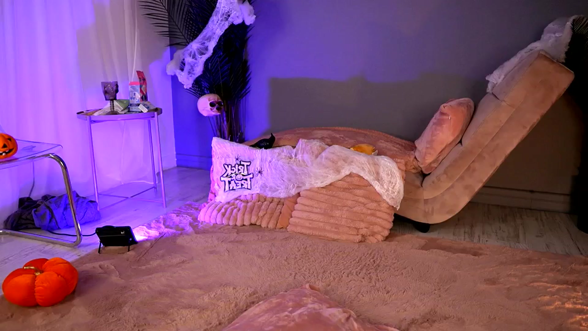 Gallery image thumbnail from BetsyGonzale's myfreecams stream on, 10/30/2025, 11:39 image 19 of 20