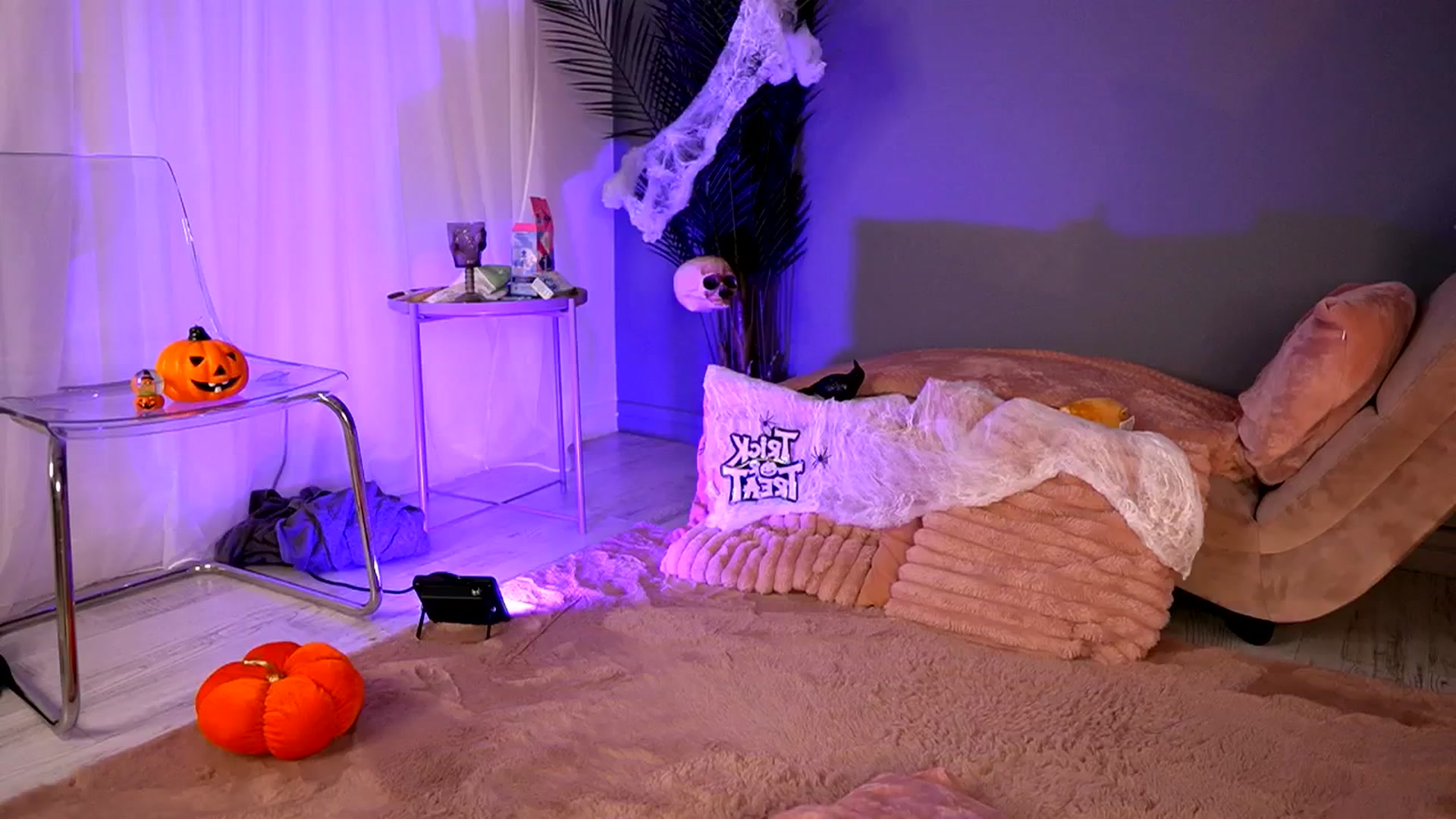 Gallery image thumbnail from BetsyGonzale's myfreecams stream on, 10/30/2025, 12:06 image 4 of 20