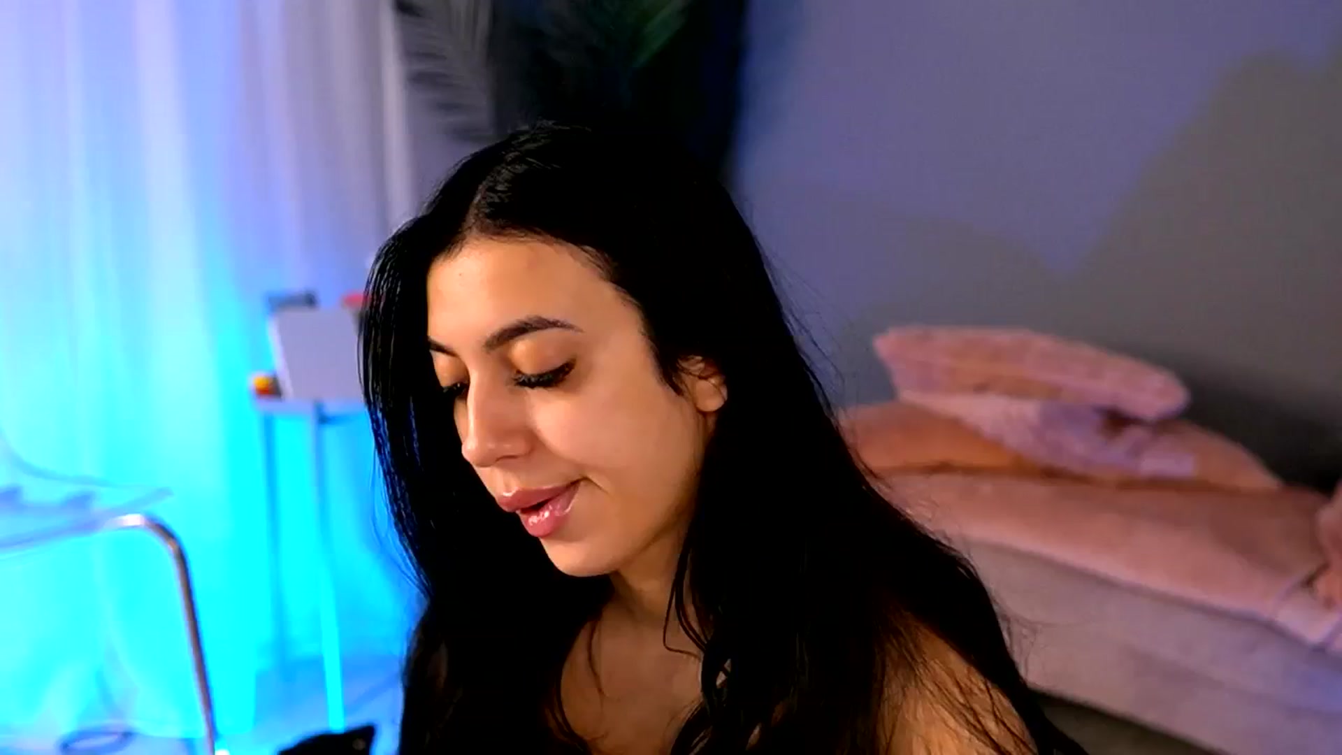 Gallery image thumbnail from BetsyGonzale's myfreecams stream on, 11/11/2025, 12:40 image 14 of 20