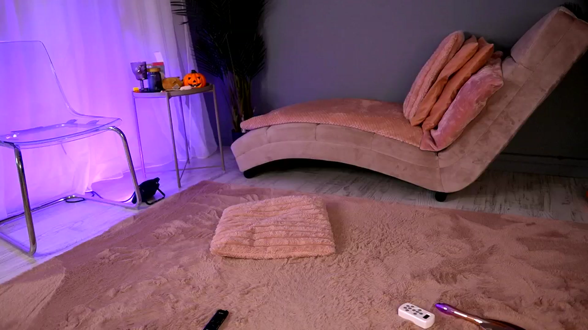 Gallery image thumbnail from BetsyGonzale's myfreecams stream on, 11/18/2025, 09:34 image 13 of 20