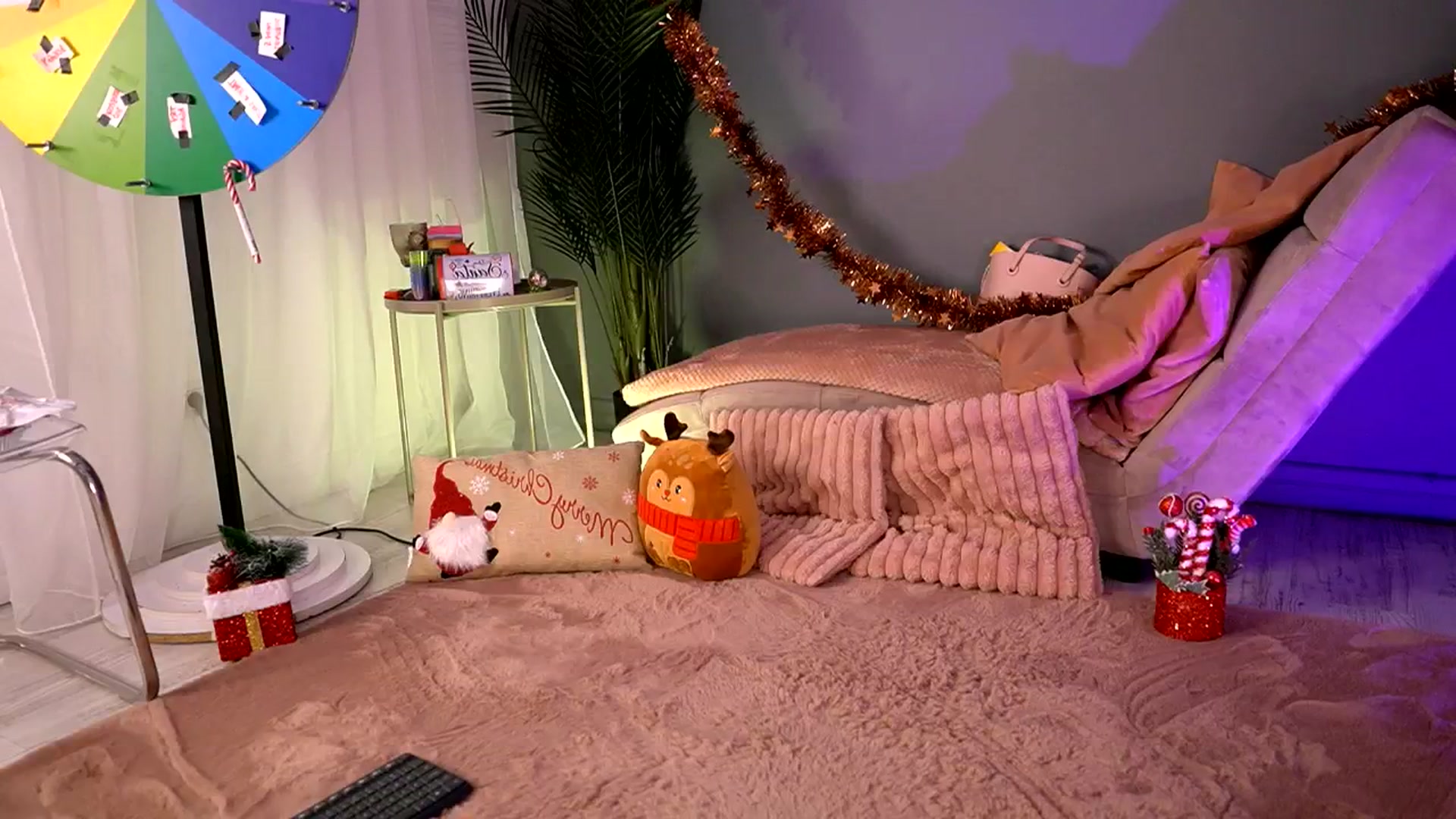 Gallery image thumbnail from BetsyGonzale's myfreecams stream on, 12/16/2025, 09:12 image 19 of 20