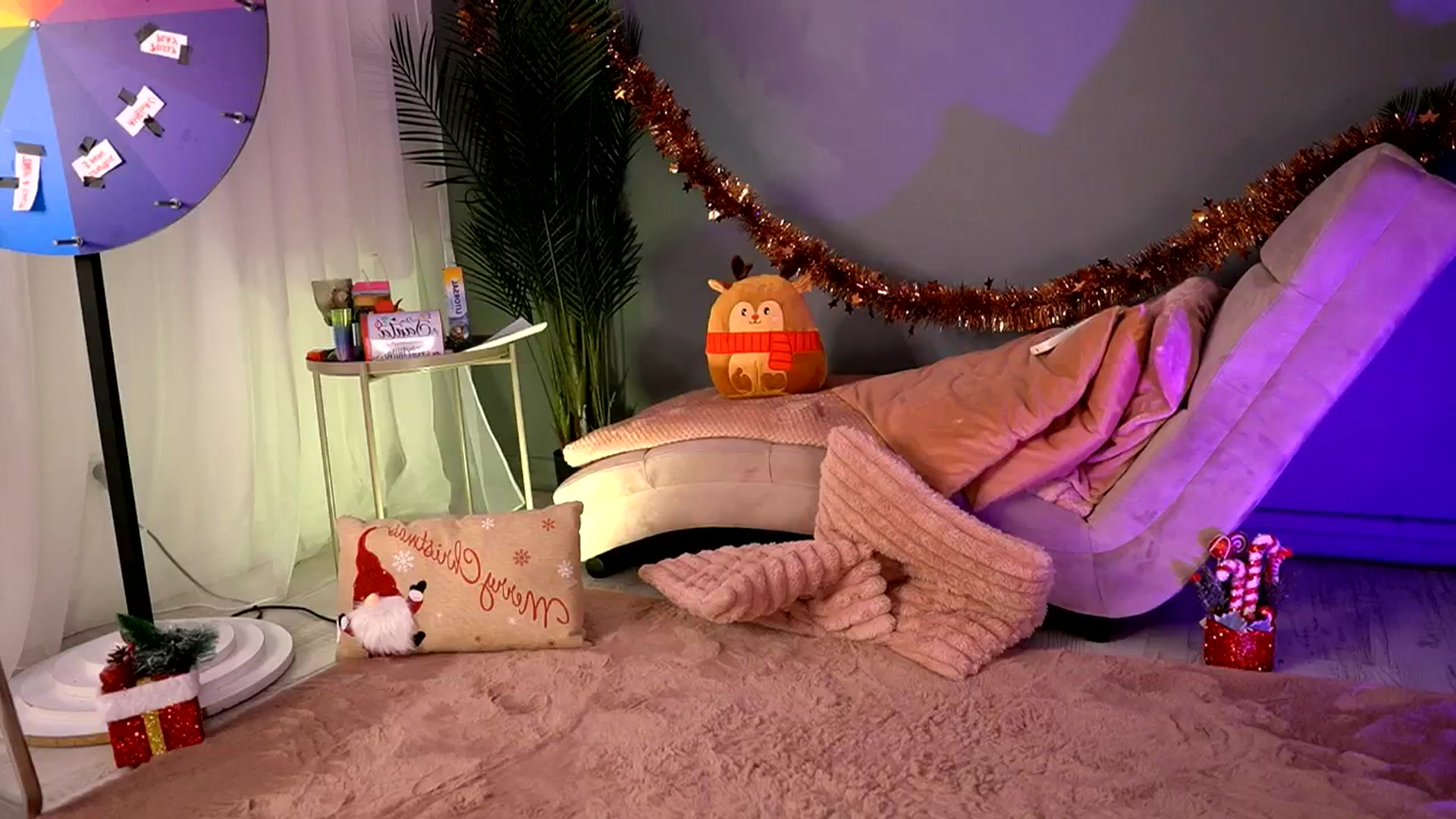 Gallery image thumbnail from BetsyGonzale's myfreecams stream on, 12/16/2025, 12:42 image 19 of 20