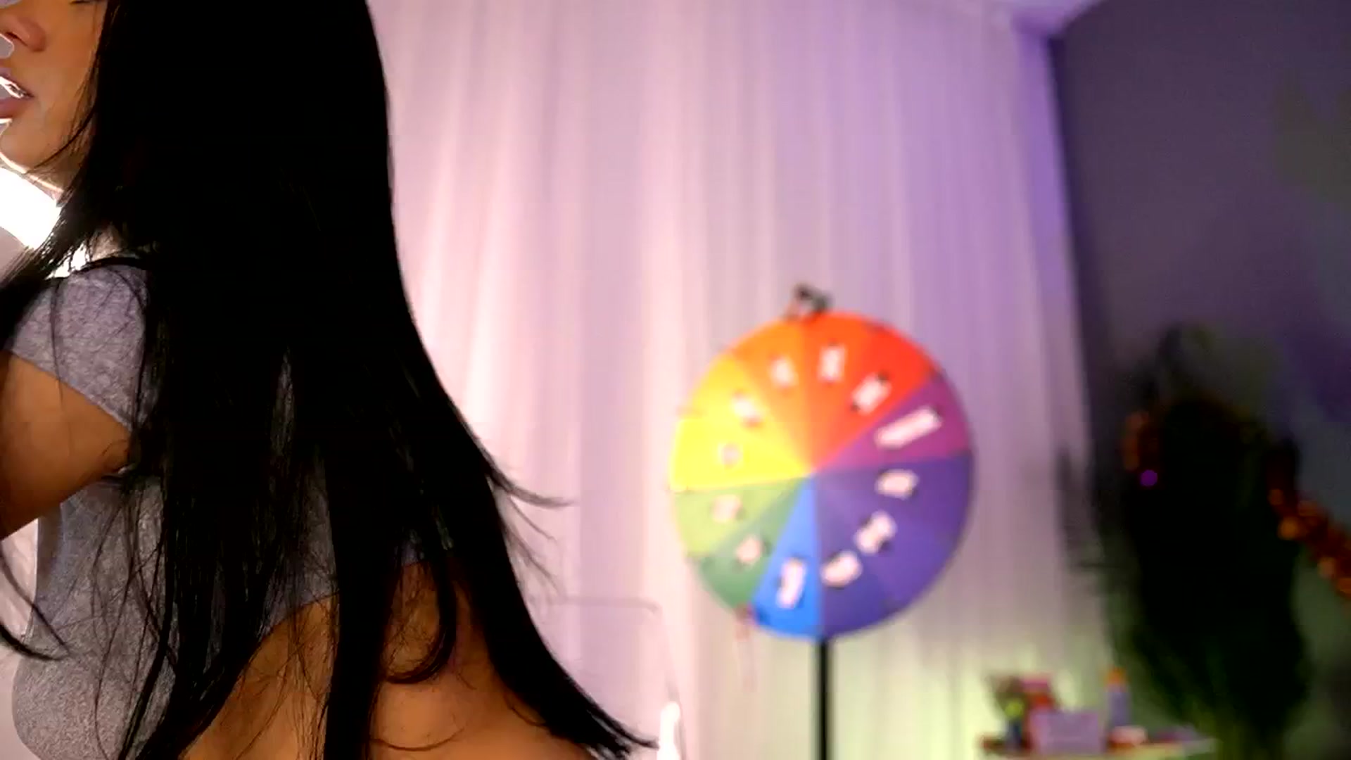 Gallery image thumbnail from BetsyGonzale's myfreecams stream on, 12/17/2025, 09:03 image 12 of 20