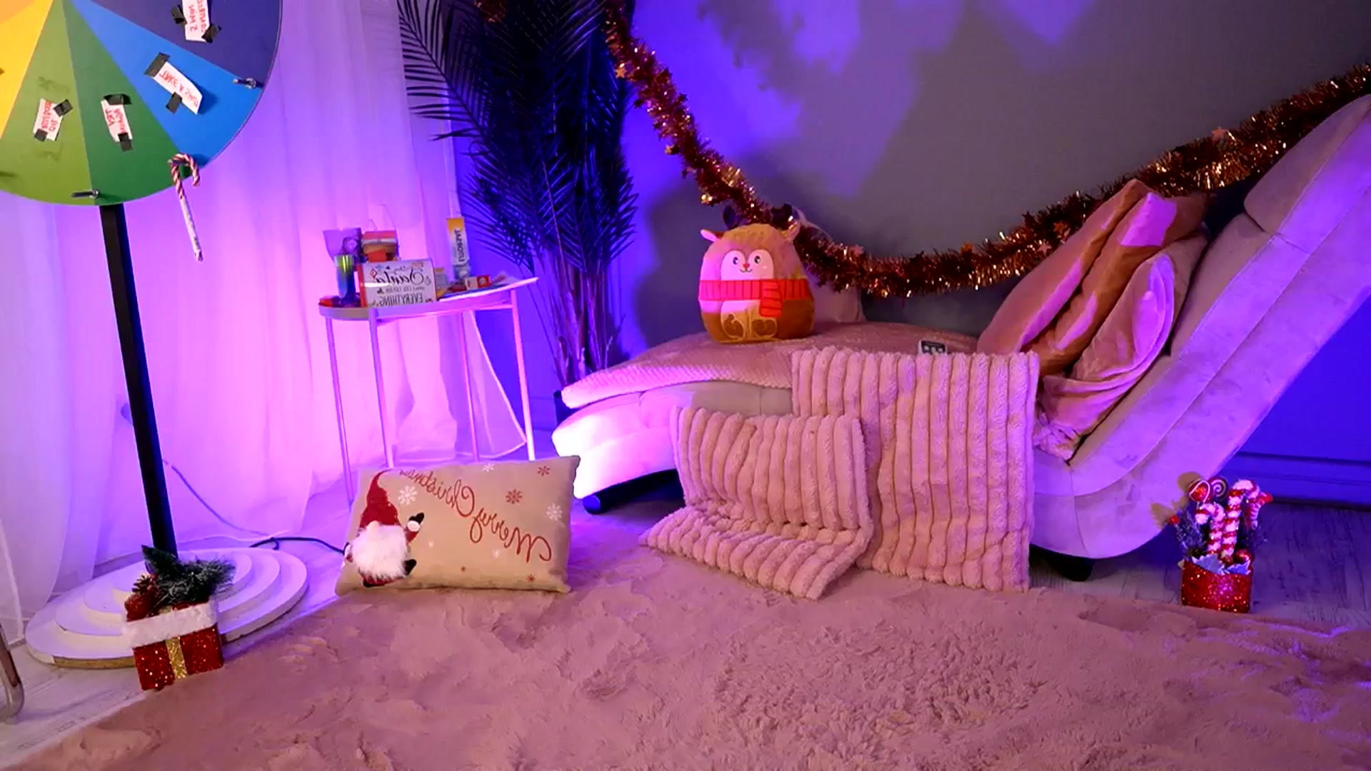 Gallery image thumbnail from BetsyGonzale's myfreecams stream on, 12/17/2025, 10:29 image 19 of 20