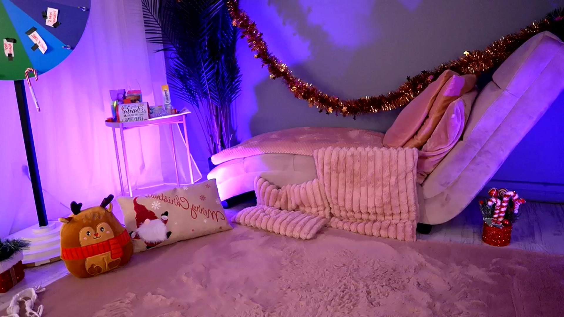 Gallery image thumbnail from BetsyGonzale's myfreecams stream on, 12/19/2025, 06:53 image 20 of 20