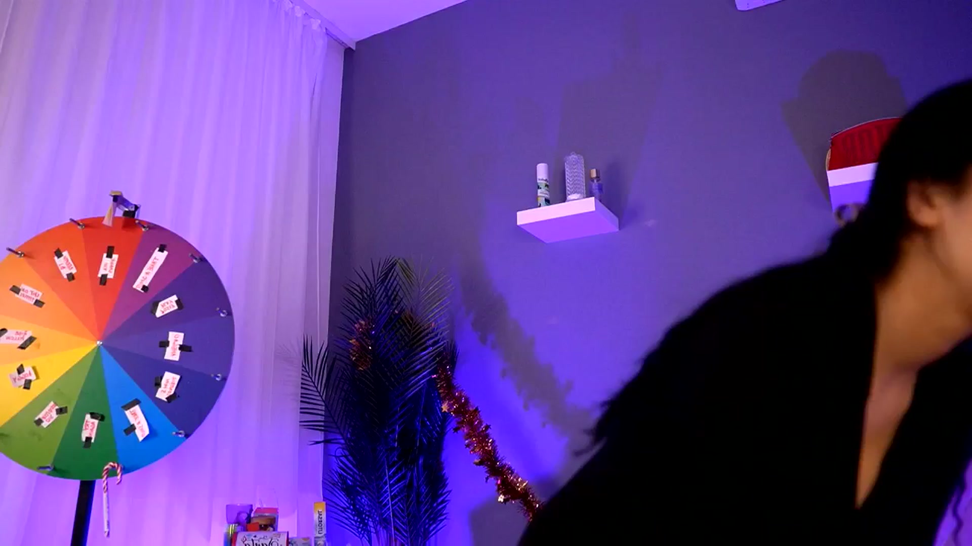 Gallery image thumbnail from BetsyGonzale's myfreecams stream on, 12/19/2025, 13:03 image 13 of 20