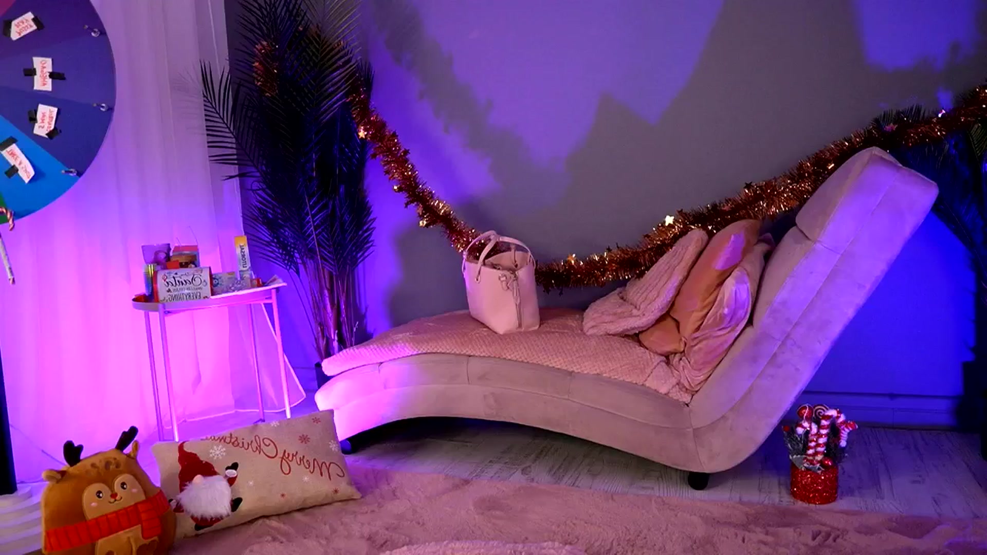 Gallery image thumbnail from BetsyGonzale's myfreecams stream on, 12/20/2025, 09:32 image 11 of 20