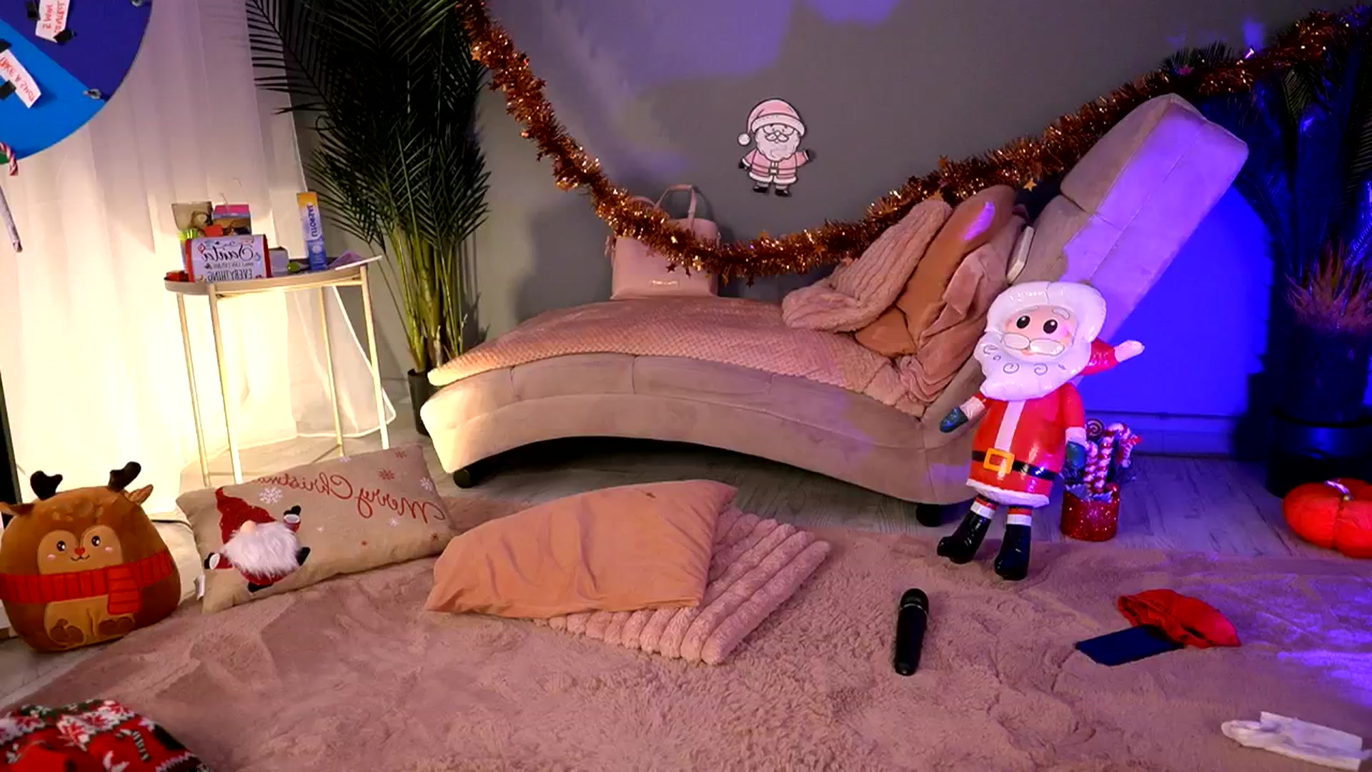 Gallery image thumbnail from BetsyGonzale's myfreecams stream on, 12/25/2025, 07:41 image 6 of 20
