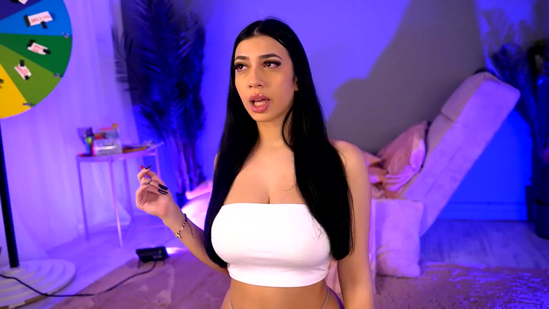 Gallery image thumbnail from BetsyGonzale's myfreecams stream on, 01/16/2026, 06:59 image 7 of 20