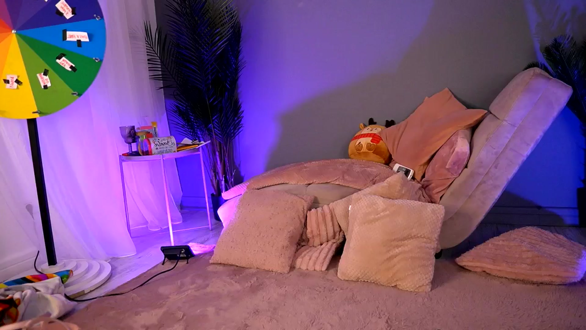 Gallery image thumbnail from BetsyGonzale's myfreecams stream on, 01/22/2026, 12:29 image 14 of 20