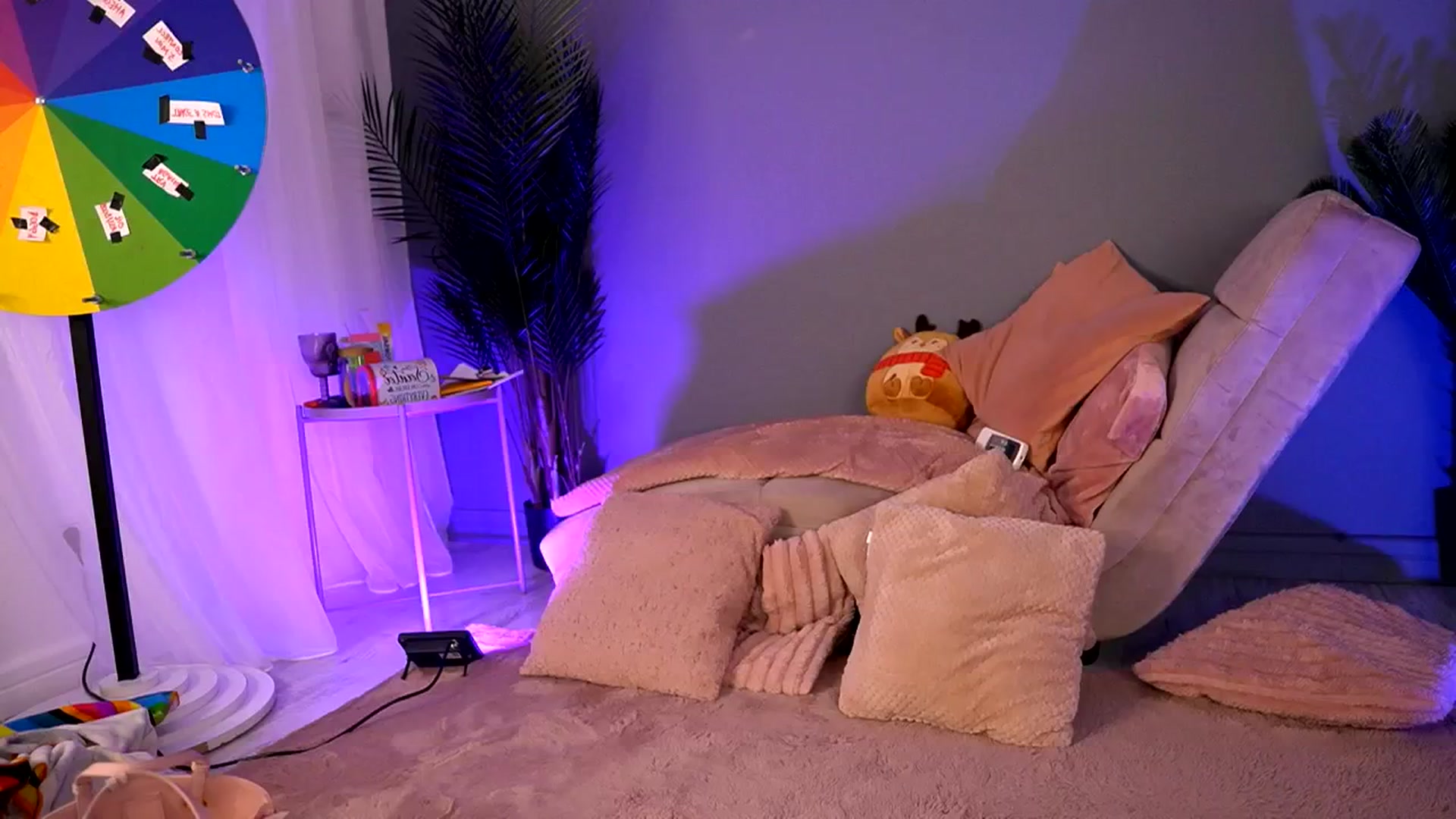 Gallery image thumbnail from BetsyGonzale's myfreecams stream on, 01/22/2026, 12:29 image 19 of 20