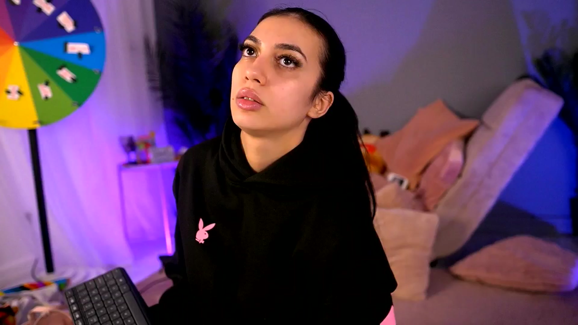 Gallery image thumbnail from BetsyGonzale's myfreecams stream on, 01/22/2026, 12:29 image 20 of 20