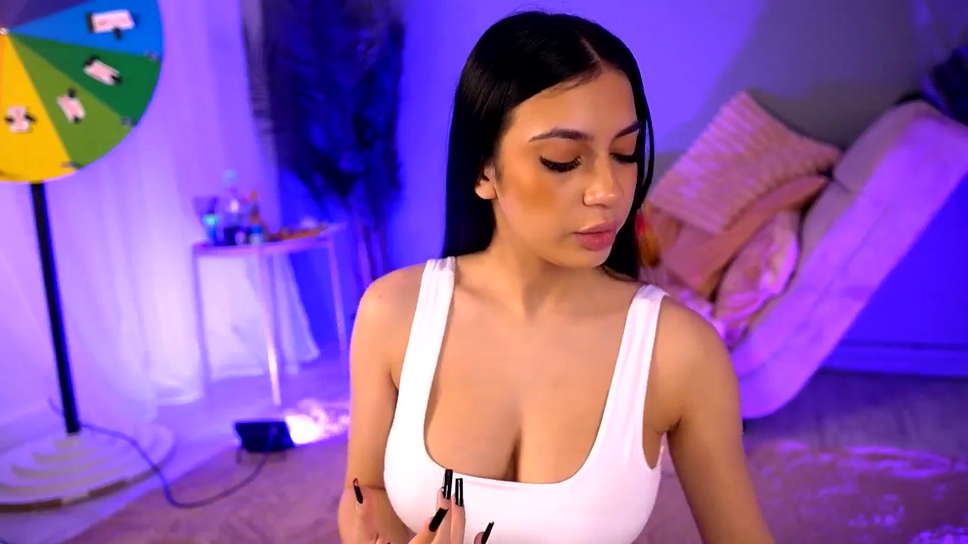 Gallery image thumbnail from BetsyGonzale's myfreecams stream on, 01/26/2026, 06:32 image 19 of 20