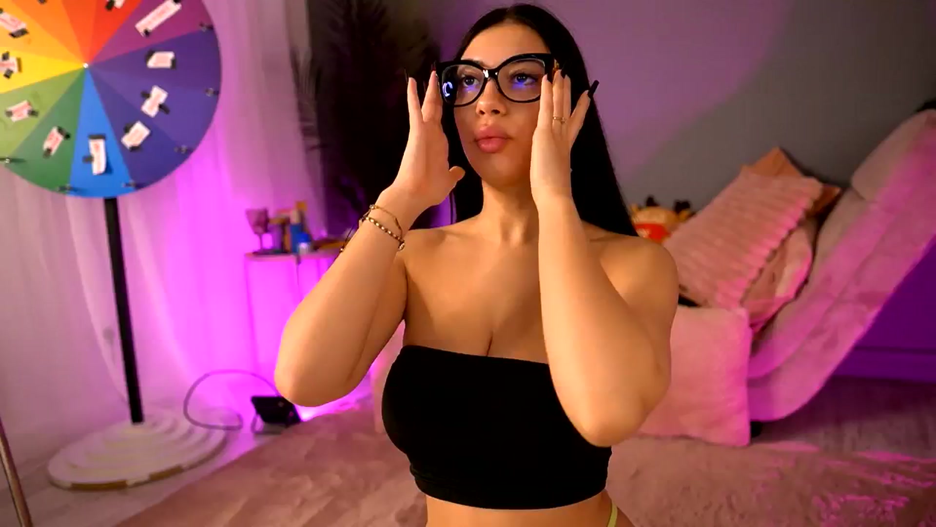 Gallery image thumbnail from BetsyGonzale's myfreecams stream on, 01/31/2026, 09:03 image 1 of 20
