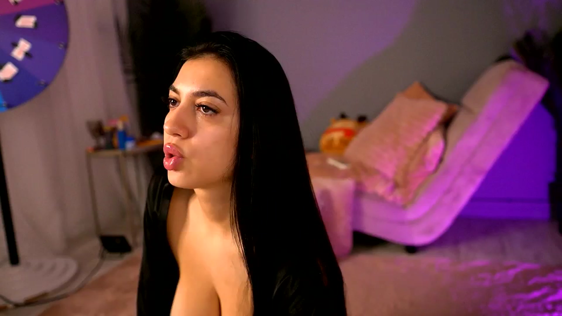 Gallery image thumbnail from BetsyGonzale's myfreecams stream on, 02/01/2026, 11:11 image 11 of 20