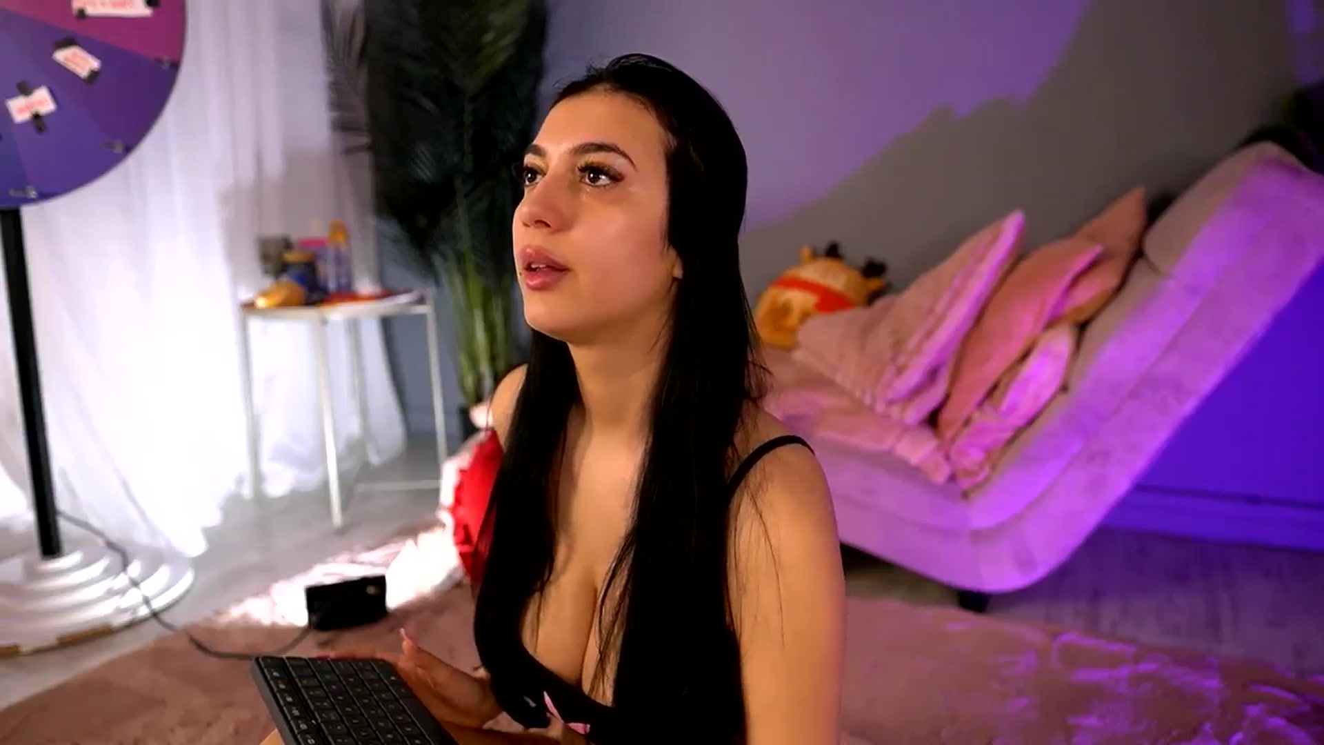 Gallery image thumbnail from BetsyGonzale's myfreecams stream on, 02/21/2026, 09:49 image 15 of 20