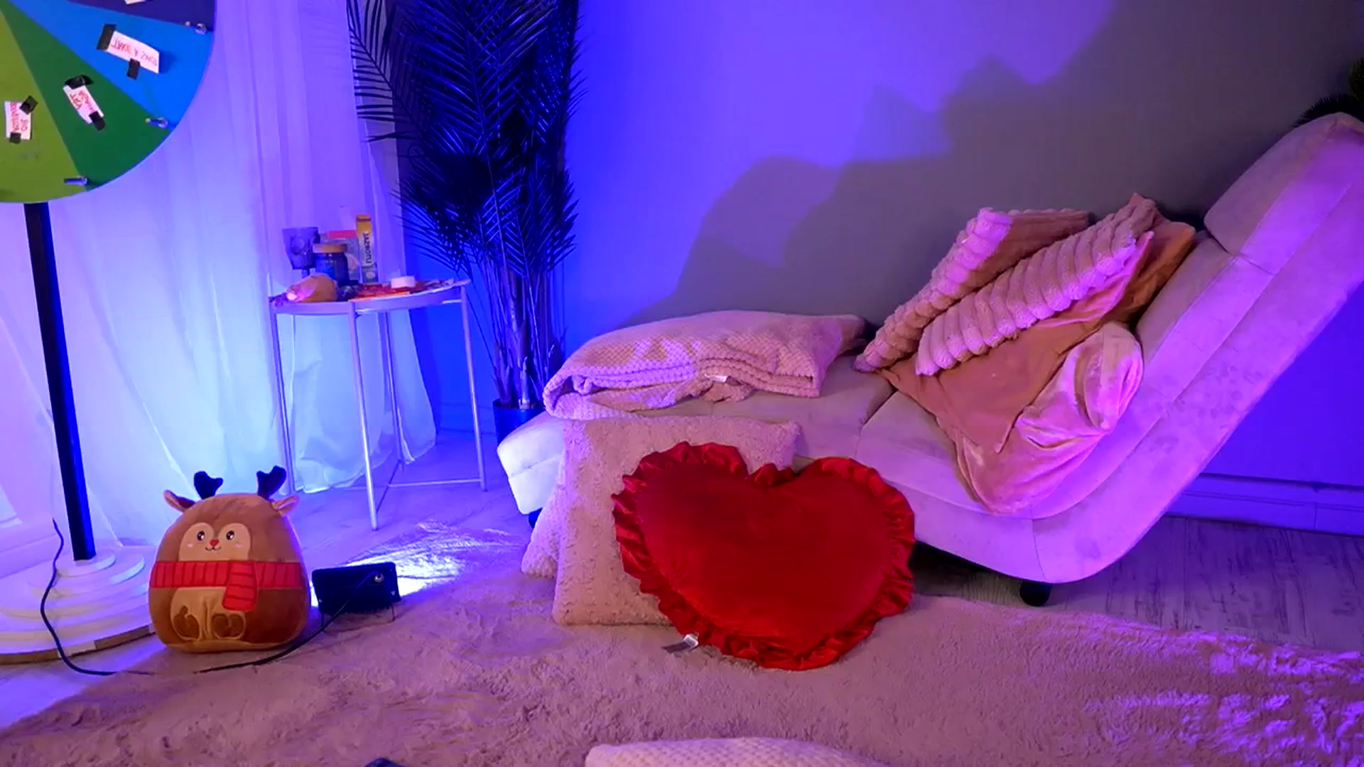 Gallery image thumbnail from BetsyGonzale's myfreecams stream on, 03/01/2026, 12:07 image 8 of 20